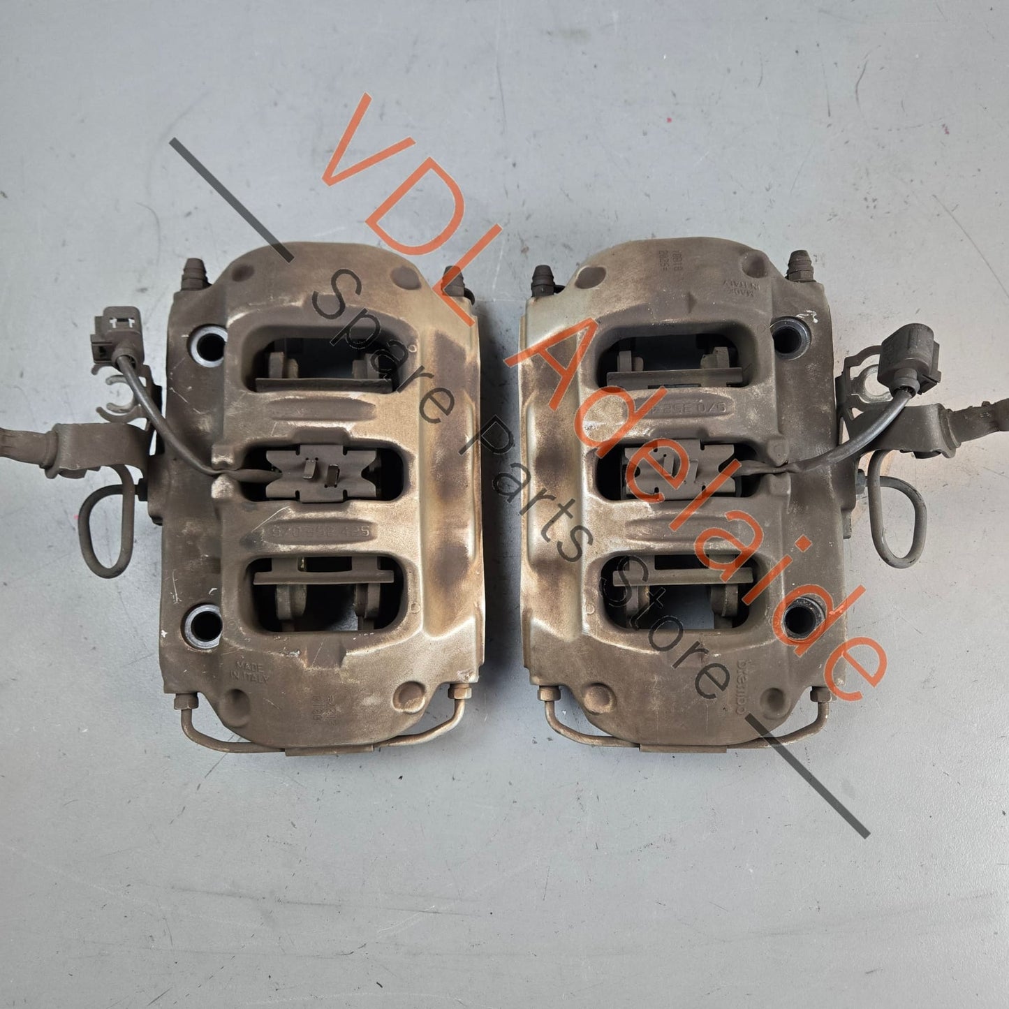4311037 Porsche 330mm 4 Piston Brake Caliper Brembo Pair Rear 0004311037