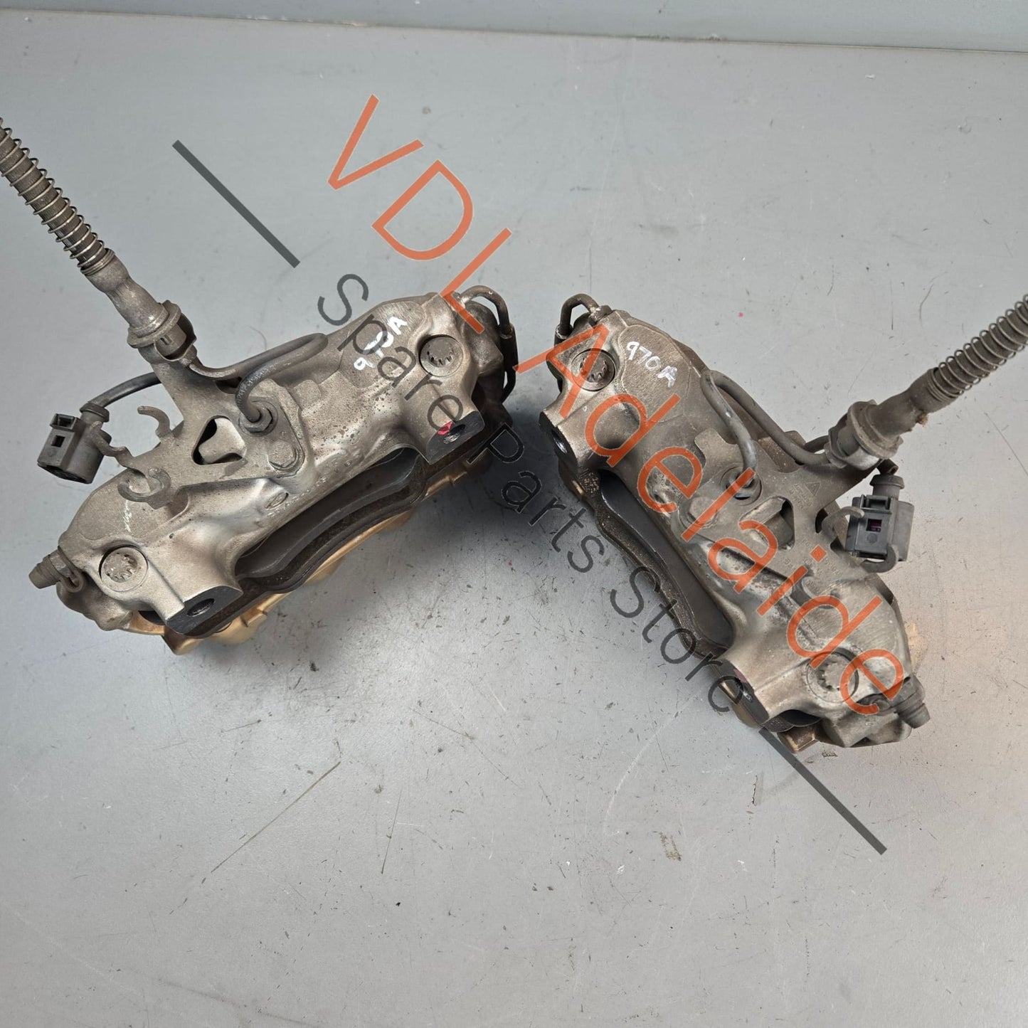 4311037 Porsche 330mm 4 Piston Brake Caliper Brembo Pair Rear 0004311037