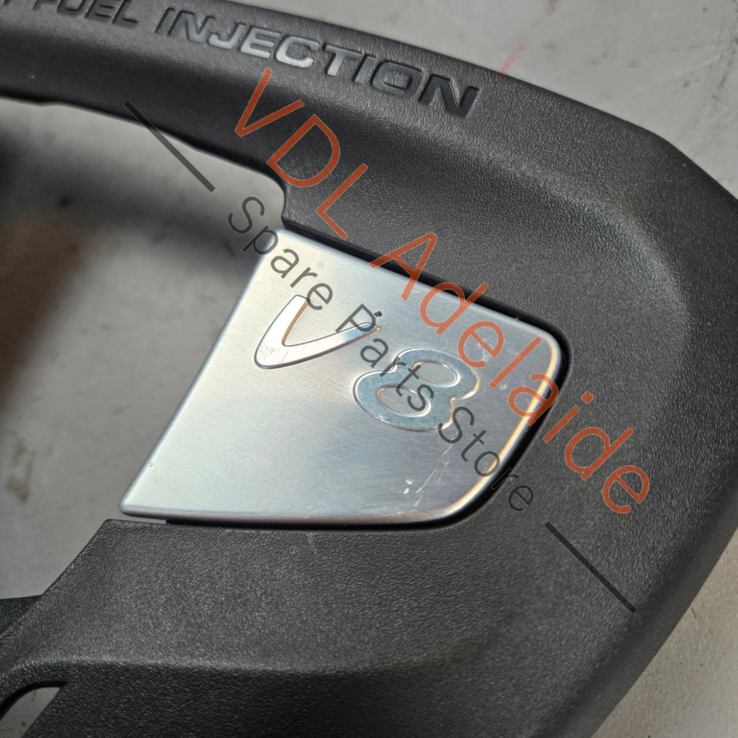 7PP130114 Porsche 4.8 V8 Engine Cover Front Trim with Badge Direct Injection 7PP130114