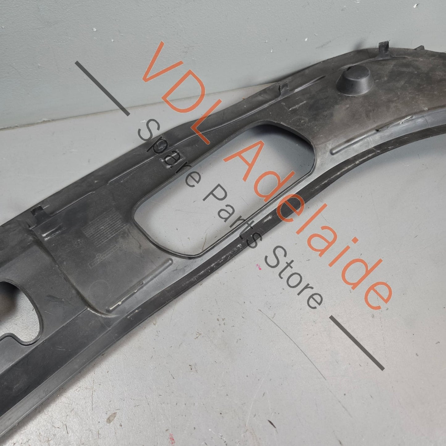 97050481100 970504811011 Porsche Panamera 970 Engine Bay Plastic Trim 97050481101 1E0