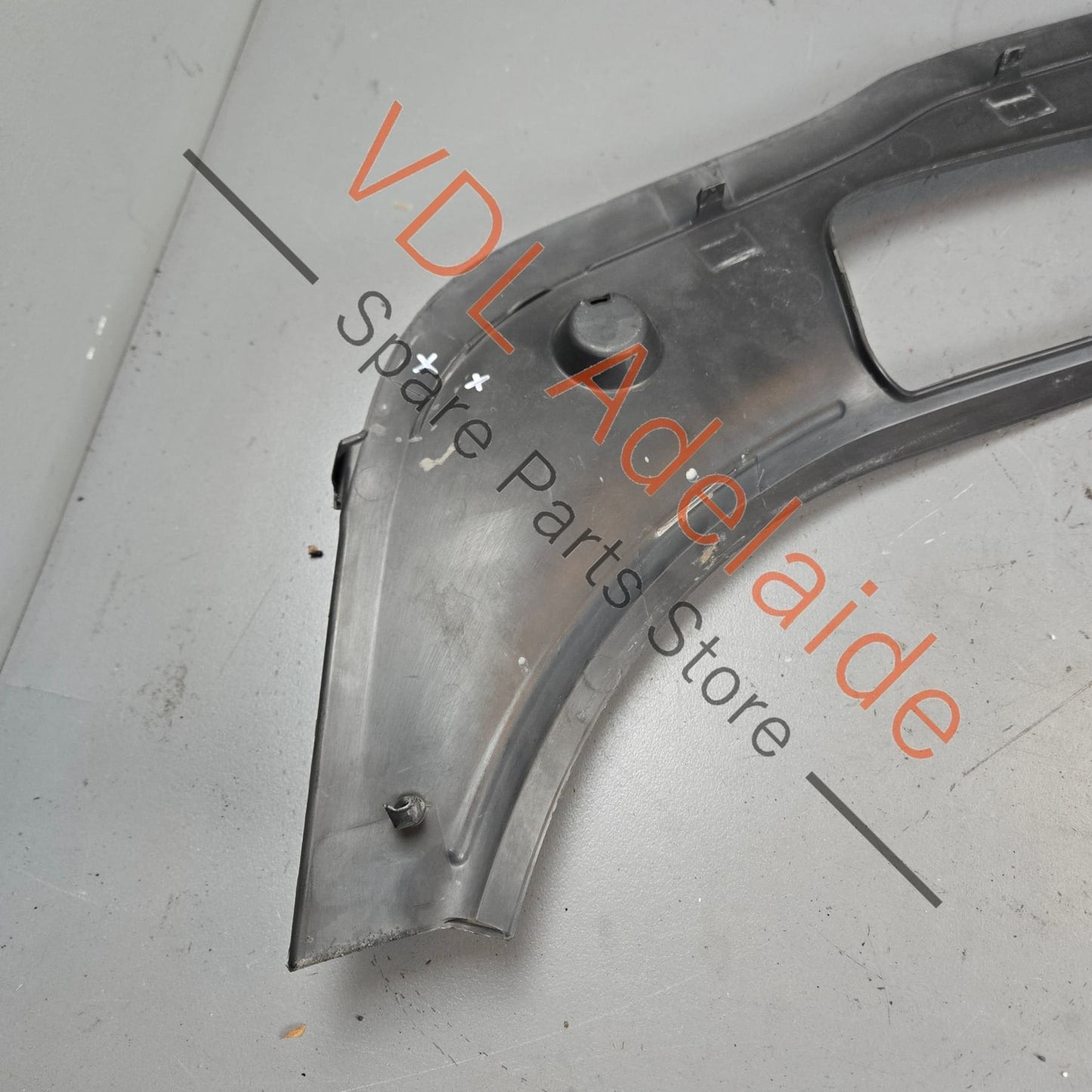 97050481100 970504811011 Porsche Panamera 970 Engine Bay Plastic Trim 97050481101 1E0