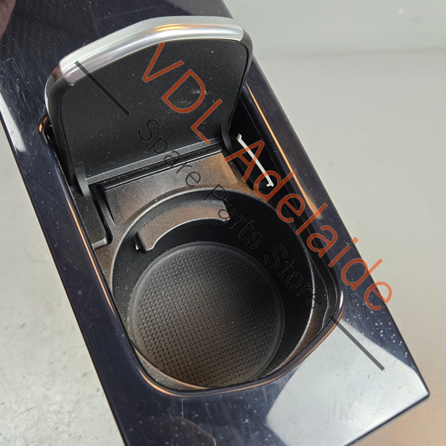 97055345100A61 Porsche Panamera 970 Rear Seat Storage Drinks Compartment 97055345100 A61 Piano Black