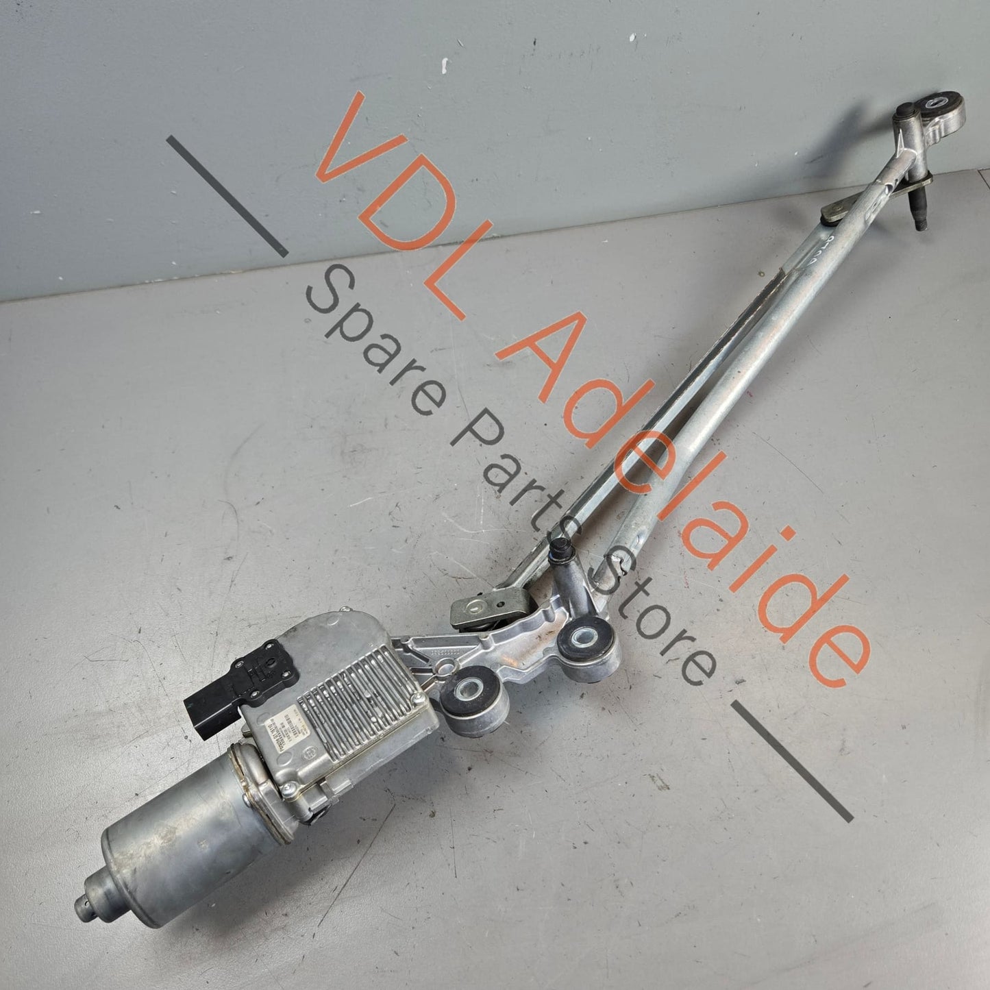 97062410601 97062410603 Porsche Panamera 970 Windscreen Wiper Motor Assembly 97062410601