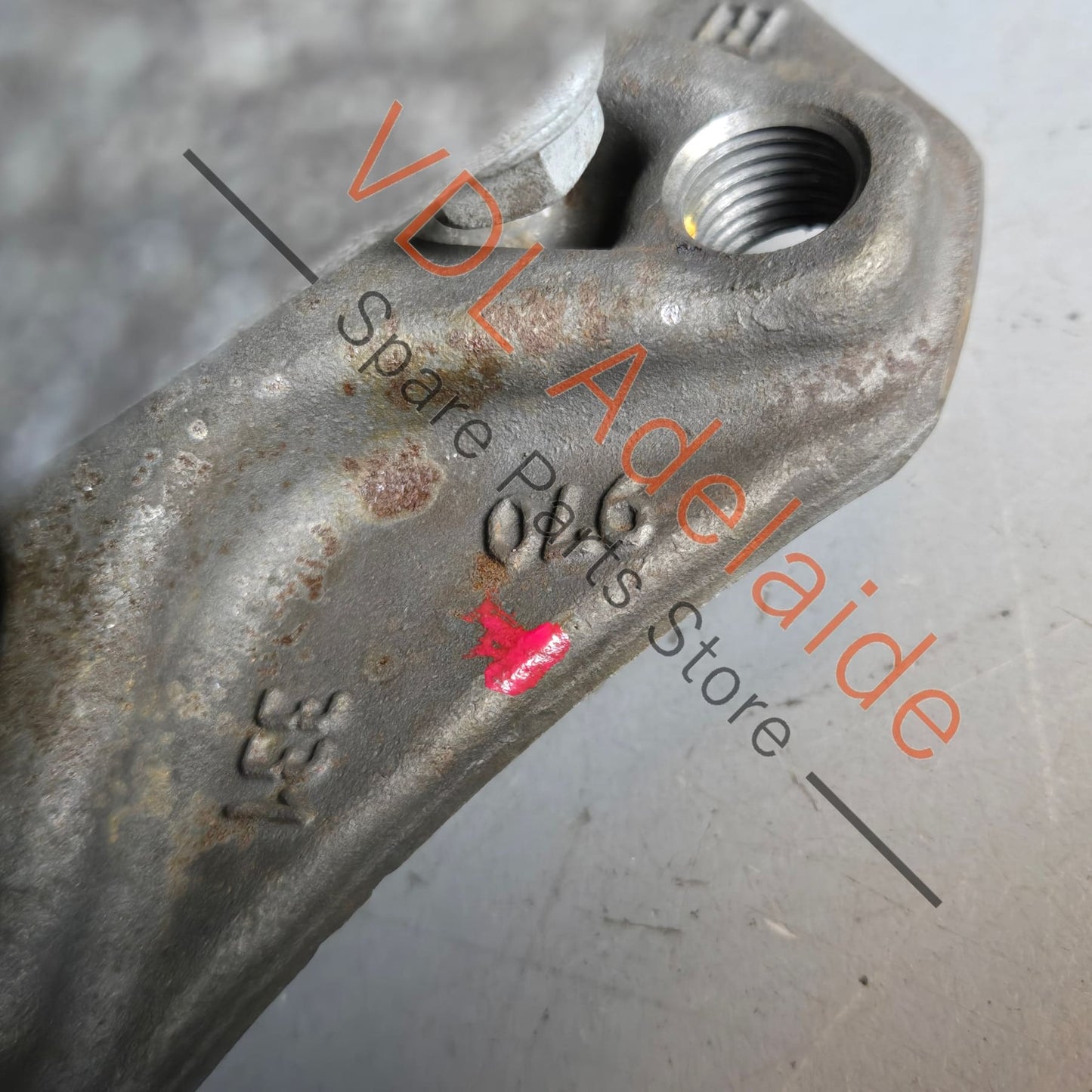 97033161202 Porsche Panamera 970 Rear Right Suspension Hub Wheel Bearing Knuckle 97033161202
