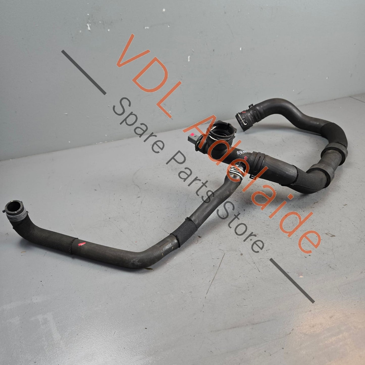 5Q0122051AF 5Q0122051EG VW Golf R MK7 Lower Radiator Cooling Hose Pipe 5Q0122051EG 5Q0122051AF
