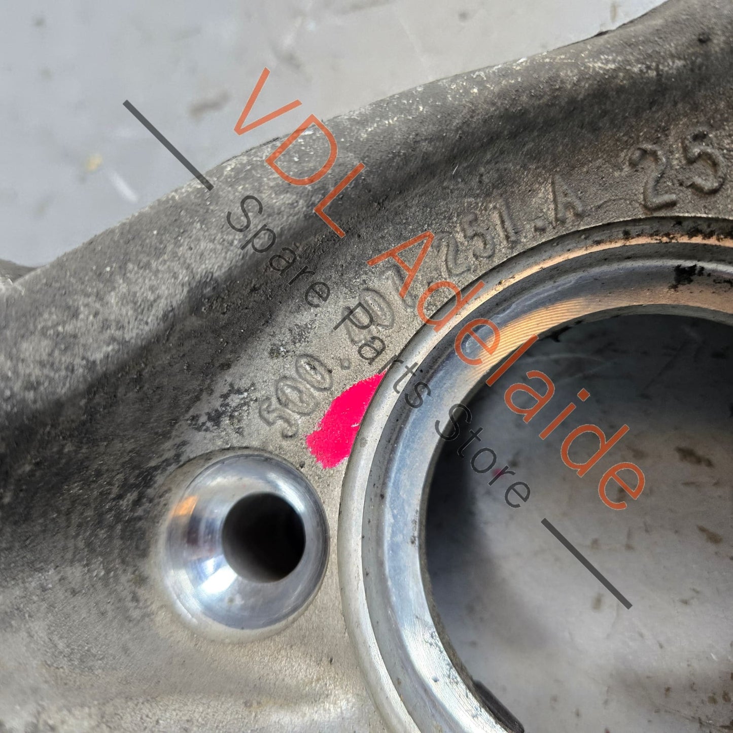 5Q0407257 5Q0407253 VW Golf R MK7 7.5 Front Left Wheel Bearing Housing 85mm 5Q0407257A 5Q0407253A