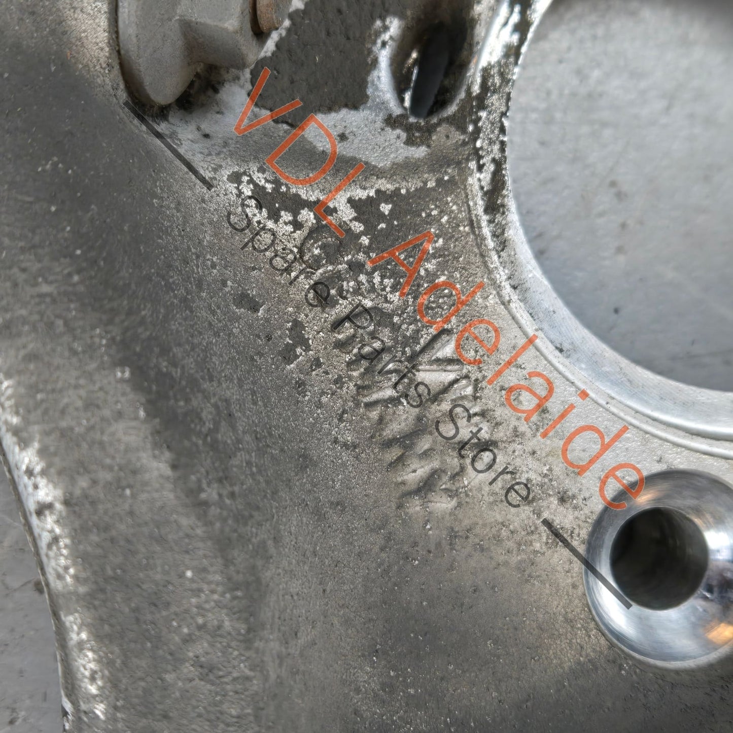 5Q0407258 5Q0407254 VW Golf R MK7 7.5 Front Right Wheel Bearing Housing 85mm 5Q0407258A 5Q0407254A