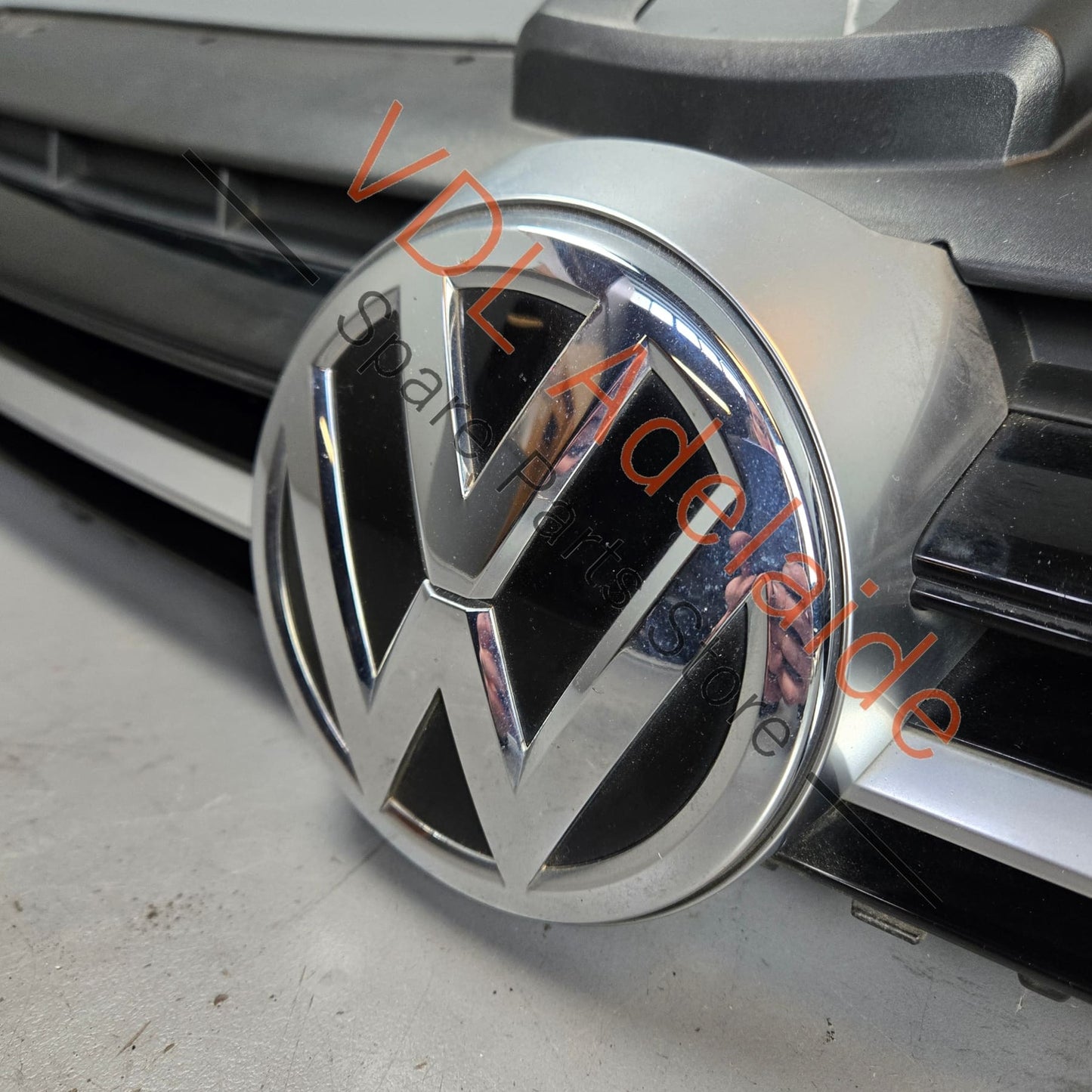 5G0853651EADQ VW Golf R MK7 Front Grille Genuine OEM 5G0853651E ADQ