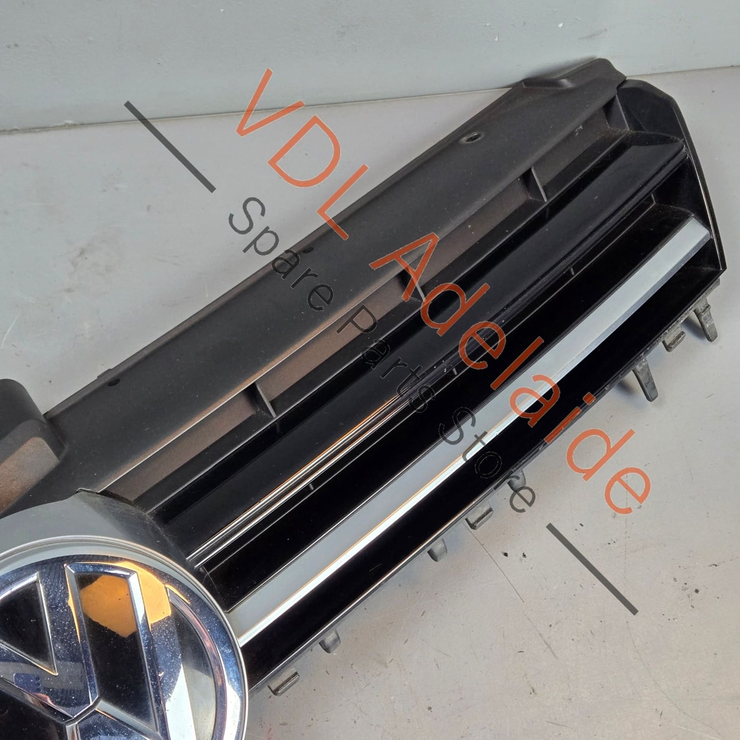 5G0853651EADQ VW Golf R MK7 Front Grille Genuine OEM 5G0853651E ADQ