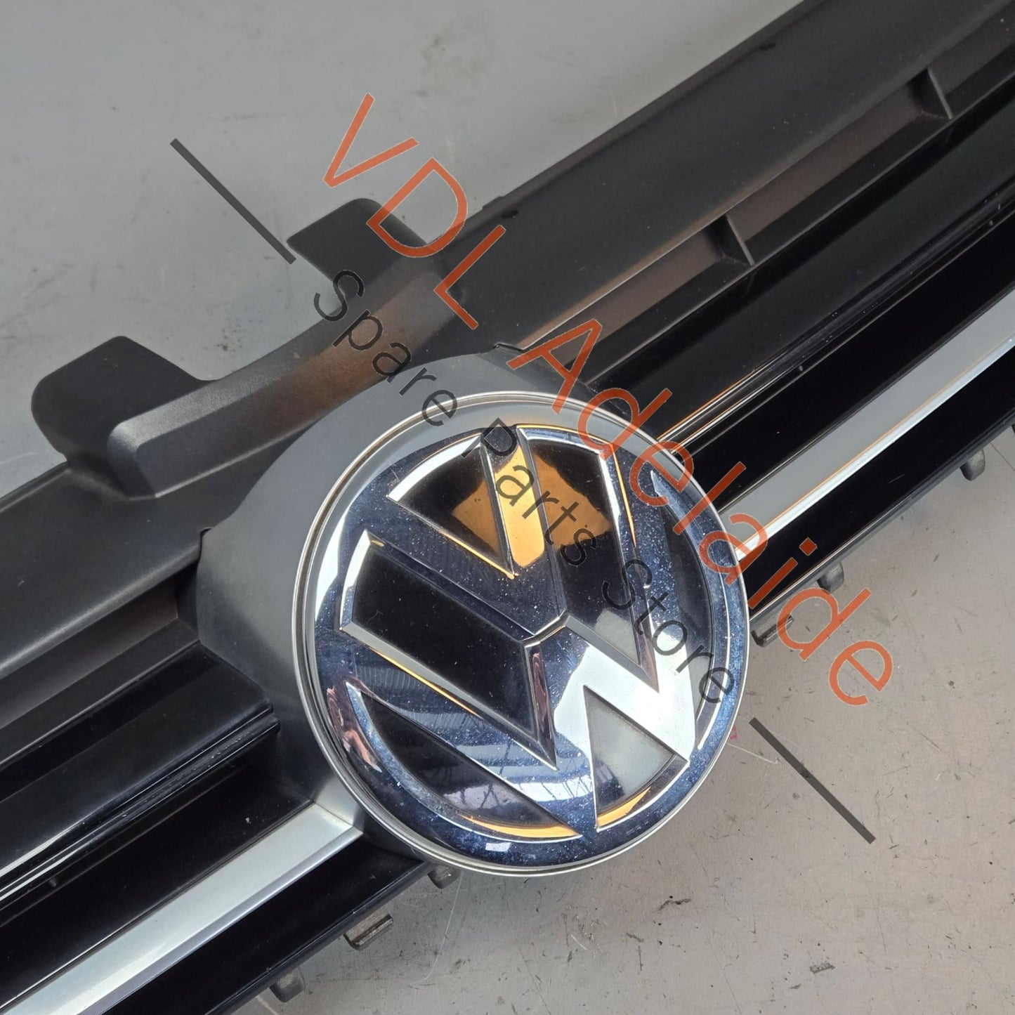 5G0853651EADQ VW Golf R MK7 Front Grille Genuine OEM 5G0853651E ADQ