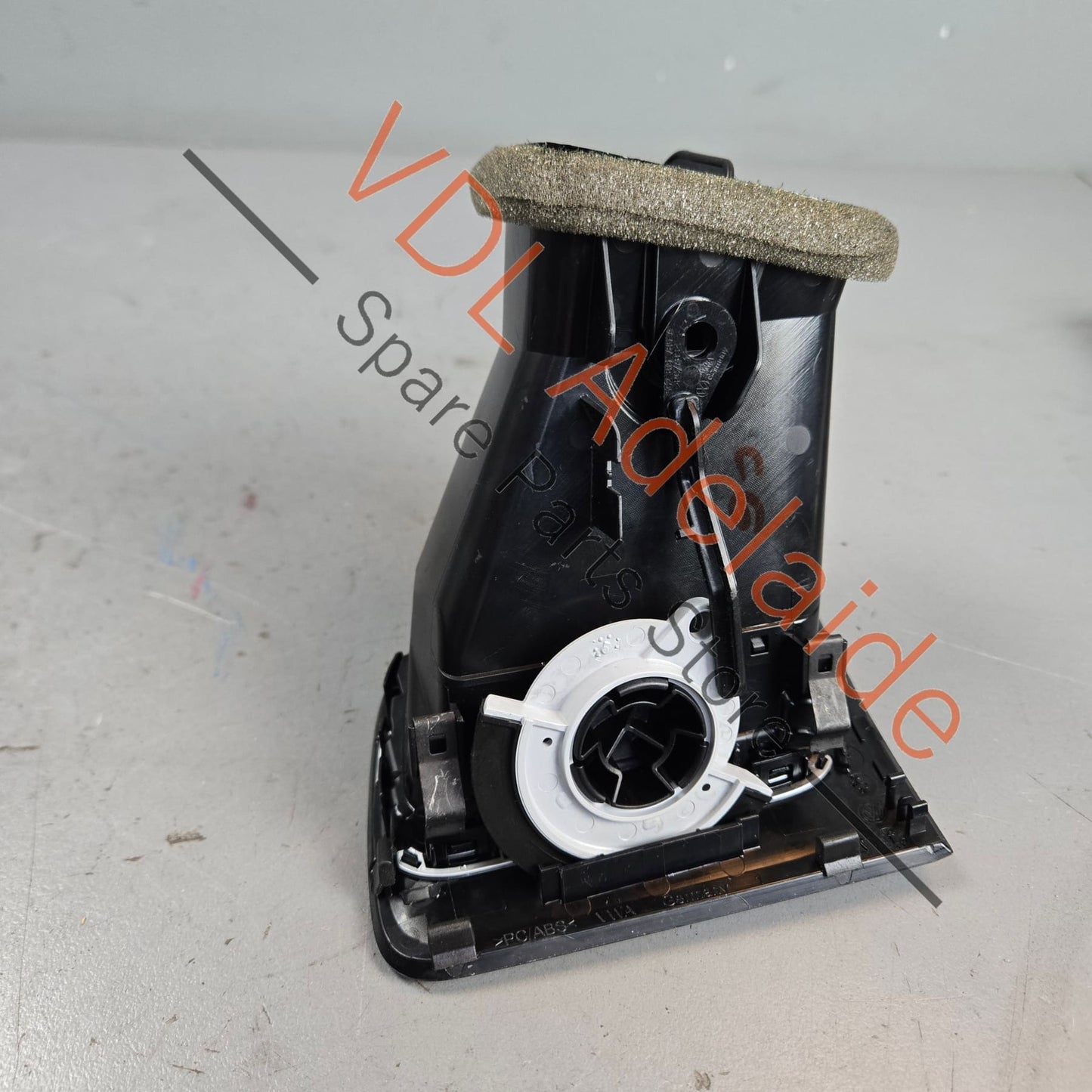 5G2819704H VW Golf MK7 7.5 Right Side Dash Air Vent AC 5G2819704H QYI Gloss Black 5G2819710