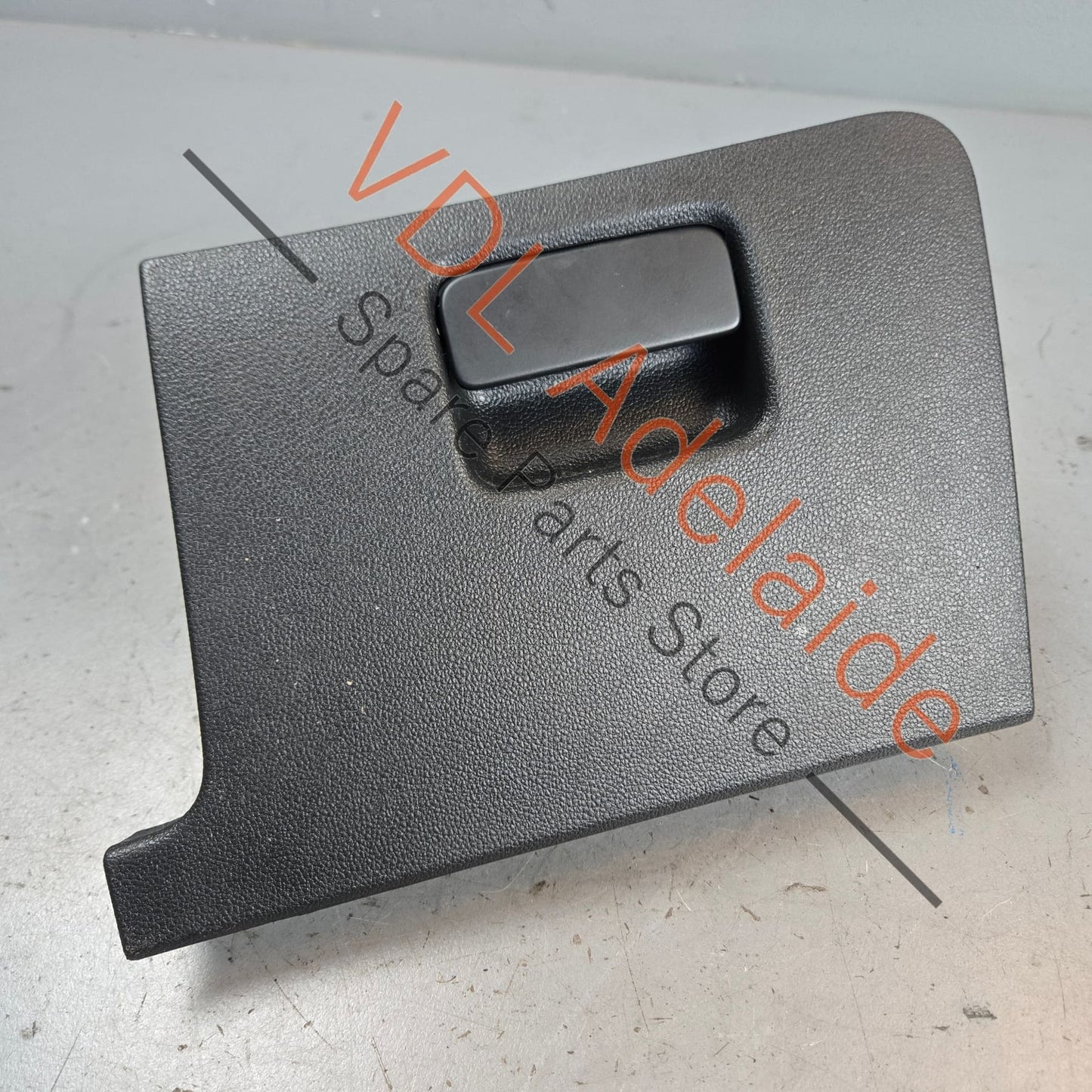 5G2857924 5G2857919C VW Golf MK7 Drivers Side RHS Glove Storage Compartment 5G2857919C 82V 5G2857924