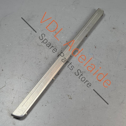 5G4853369KDAT    VW Golf R Illuminated Sill Panel Door Entry Strip Light Right 5G4853369K DAT