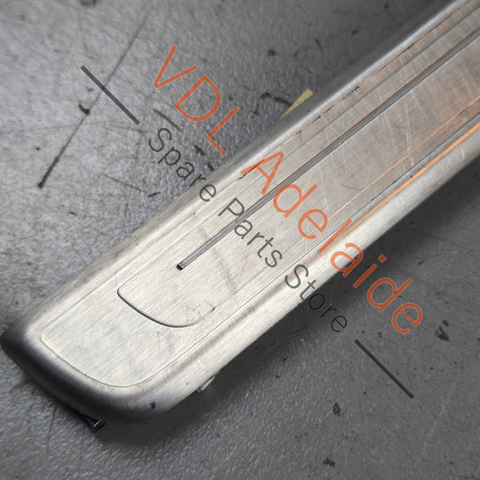 5G4853369KDAT    VW Golf R Illuminated Sill Panel Door Entry Strip Light Right 5G4853369K DAT