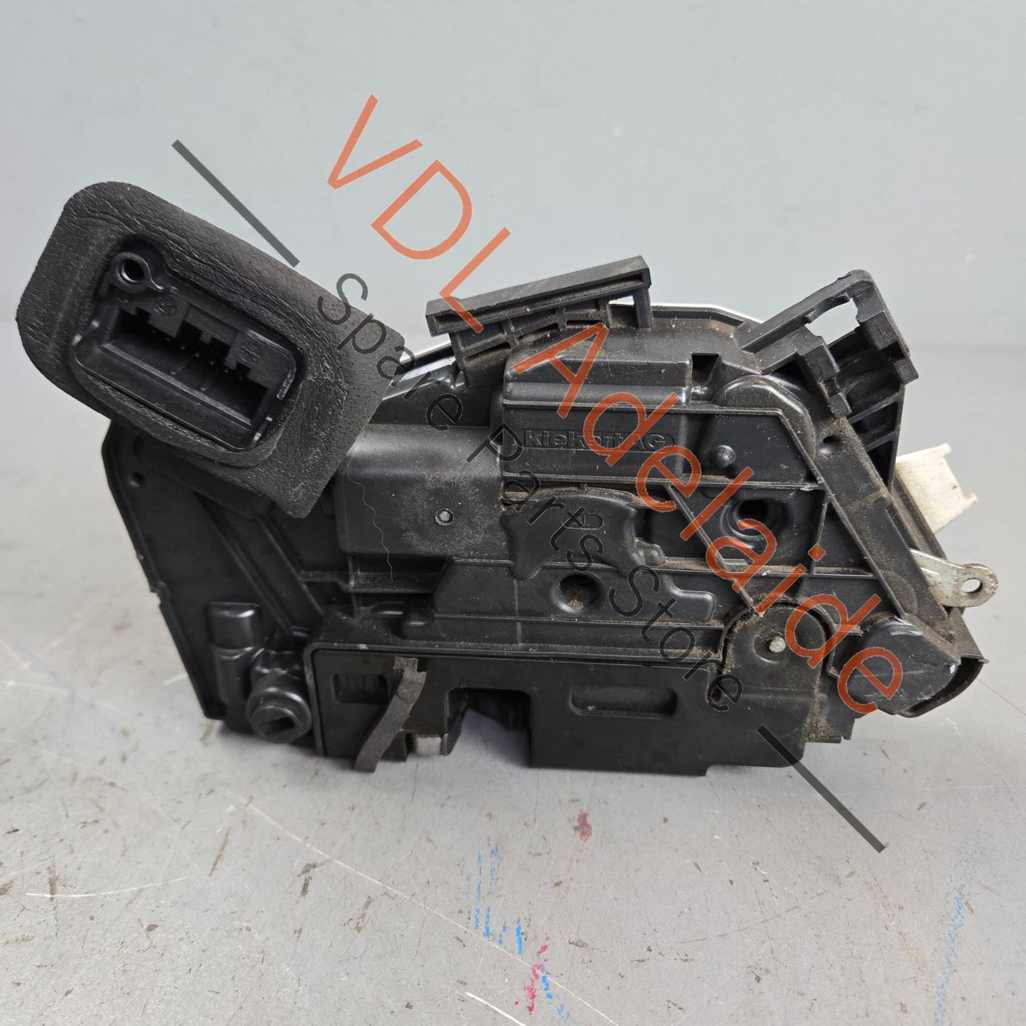 5K4839015R 5K4839015AG VW Golf Rear Left Side Door Lock Actuator 5K4839015R 5K4839015AG