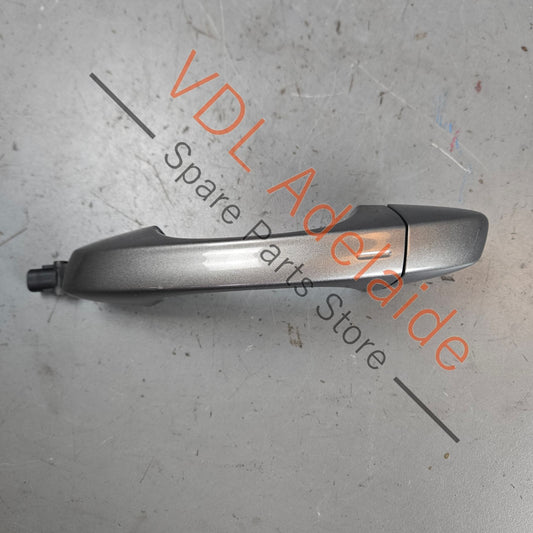 5G0837205Q    VW Golf R MK7 7.5 Kessy Exterior Door Handle Front Left Keyless Entry 5G0837205Q Limestone Grey
