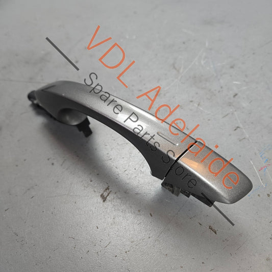 5G0837205Q    VW Golf R MK7 7.5 Kessy Exterior Door Handle Front Left Keyless Entry 5G0837205Q Limestone Grey