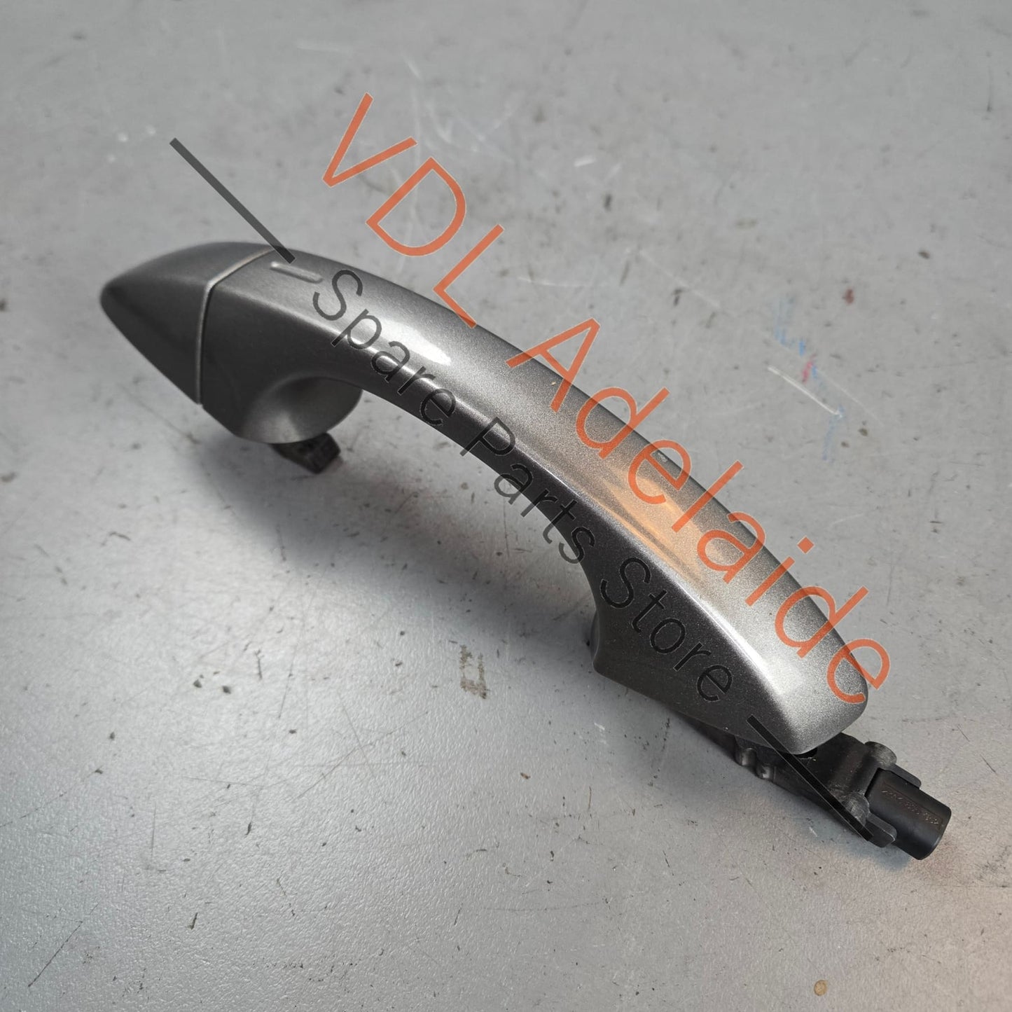 5G0837205Q VW Golf R MK7 7.5 Kessy Exterior Door Handle Front Left Keyless Entry 5G0837205Q Limestone Grey