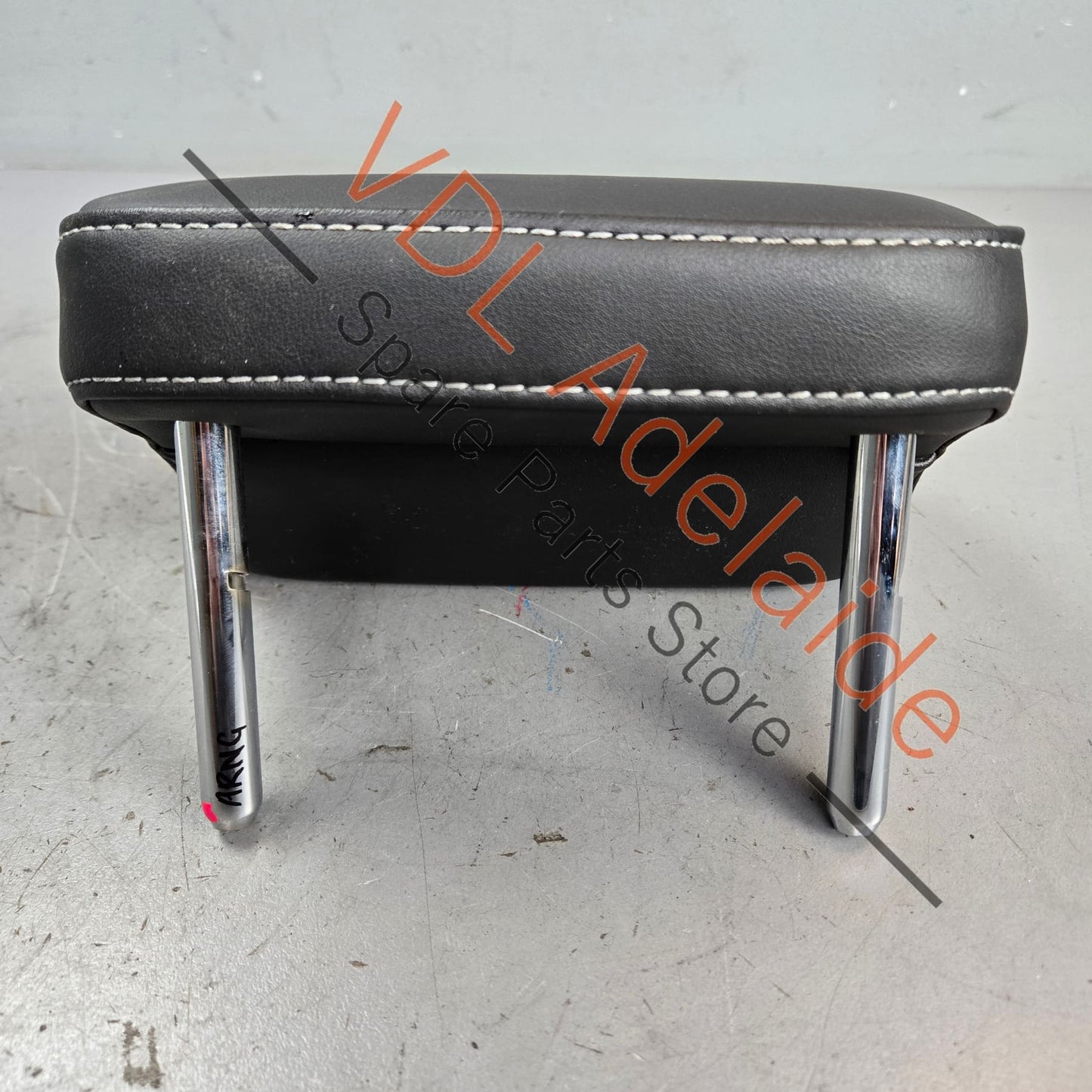 5G0885902TDYF 5G0885902T VW Golf R MK7 Rear Middle Centre Headrest 5G0885902T DYF