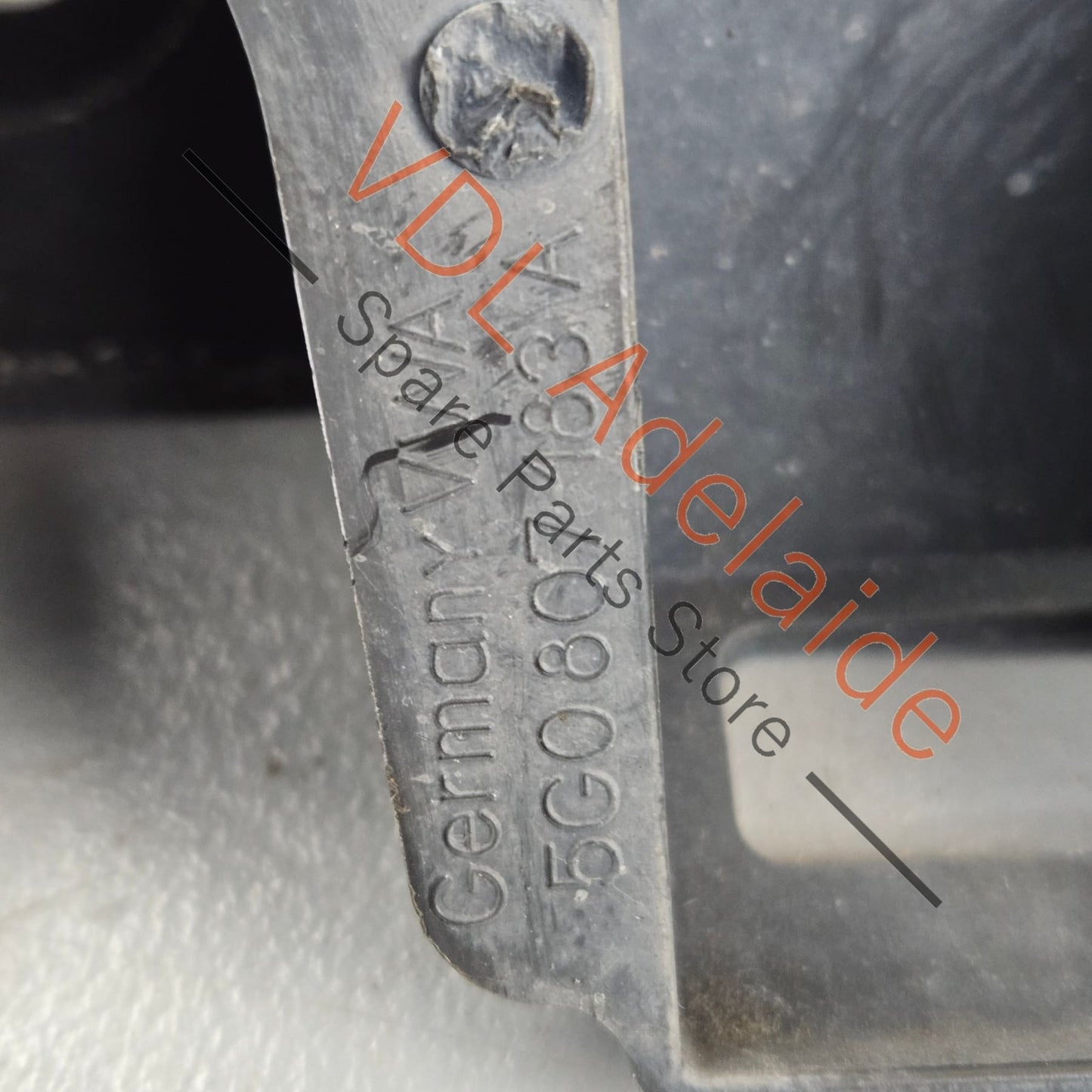 5G0807183A VW Golf MK7 Front Left Fender to Bumper Bracket 5G0807183A