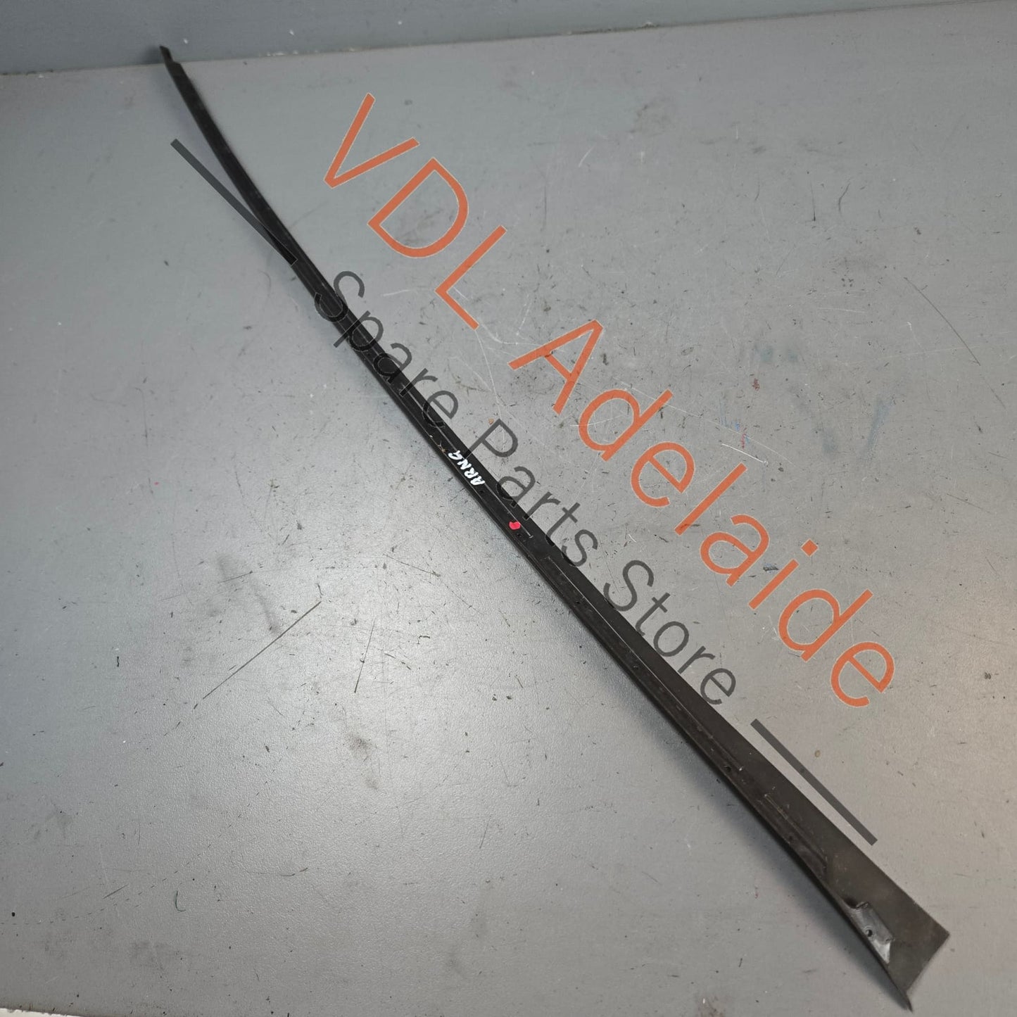 5G0854327A 5G0854327B VW Golf MK7 Left Windscreen Water Deflector Edge Strip Trim Air Guide 5G0854327B