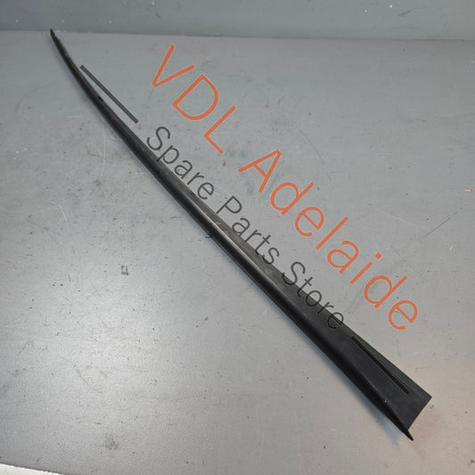5G0854328B 5G0854328A   VW Golf MK7 Right Windscreen Water Deflector Edge Strip Trim Air Guide 5G0854328B