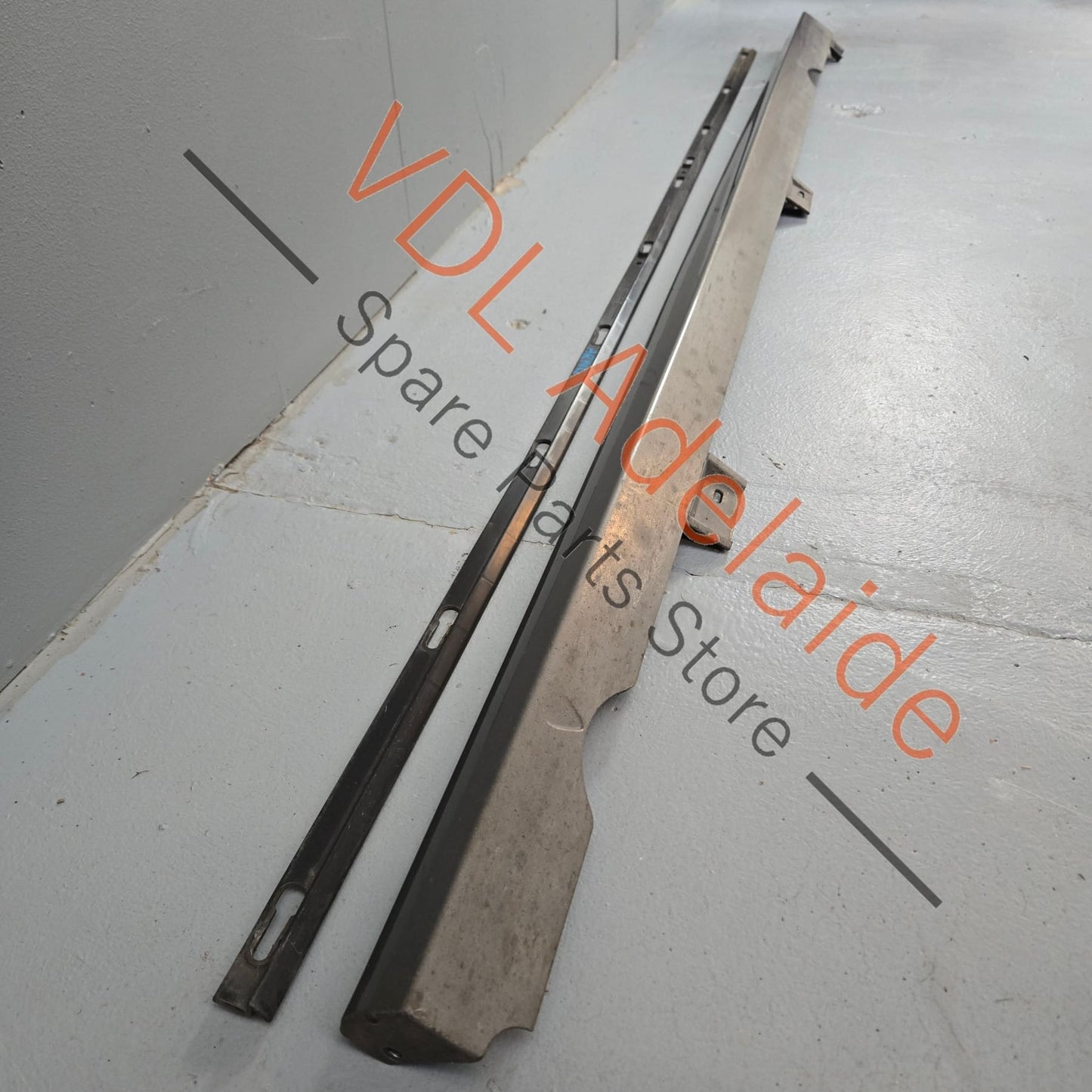 5G0853855 5G0853855GRU VW Golf R MK7 LHS Left Widened Sill Panel Sideskirt Rocker Panel Cover Trim Moulding 5G0853855