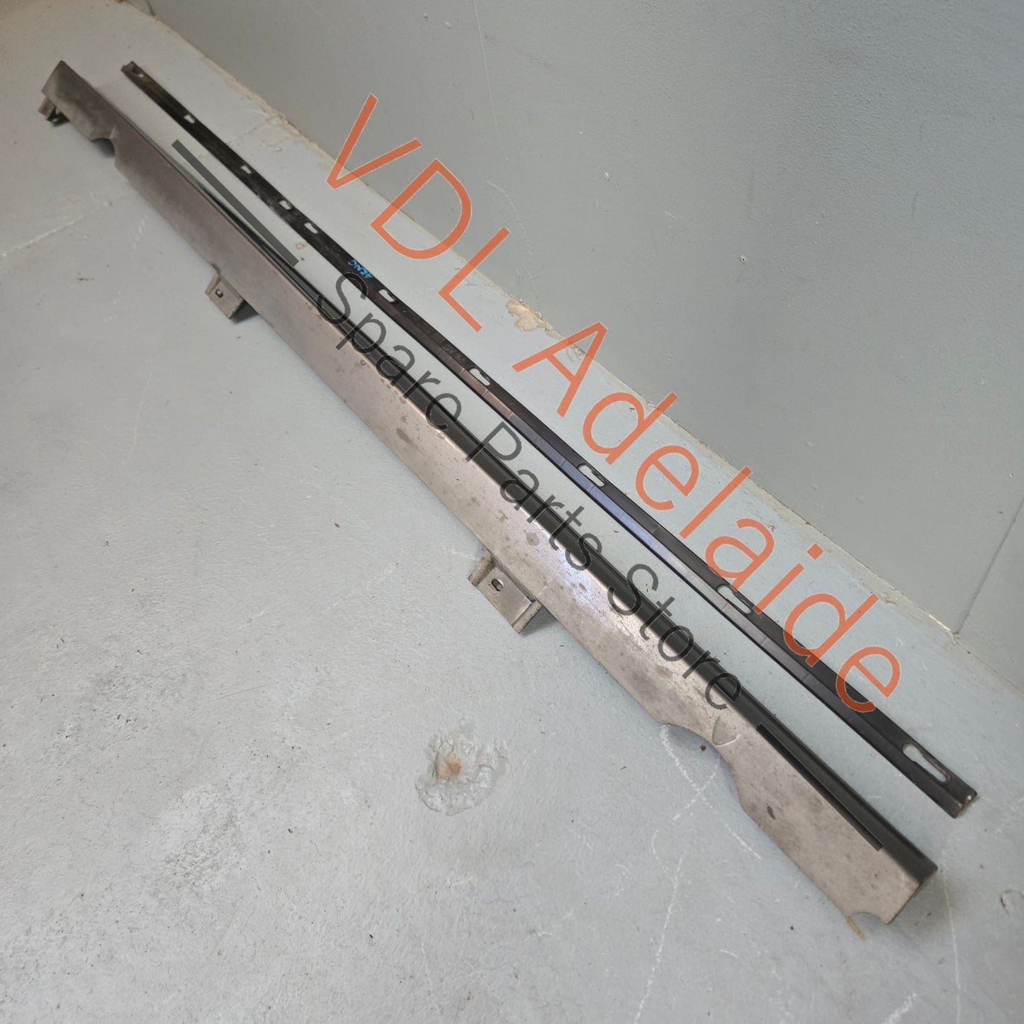 5G0853855 5G0853855GRU VW Golf R MK7 RHS Right Widened Sill Panel Sideskirt Rocker Panel Cover Trim Moulding 5G0853856
