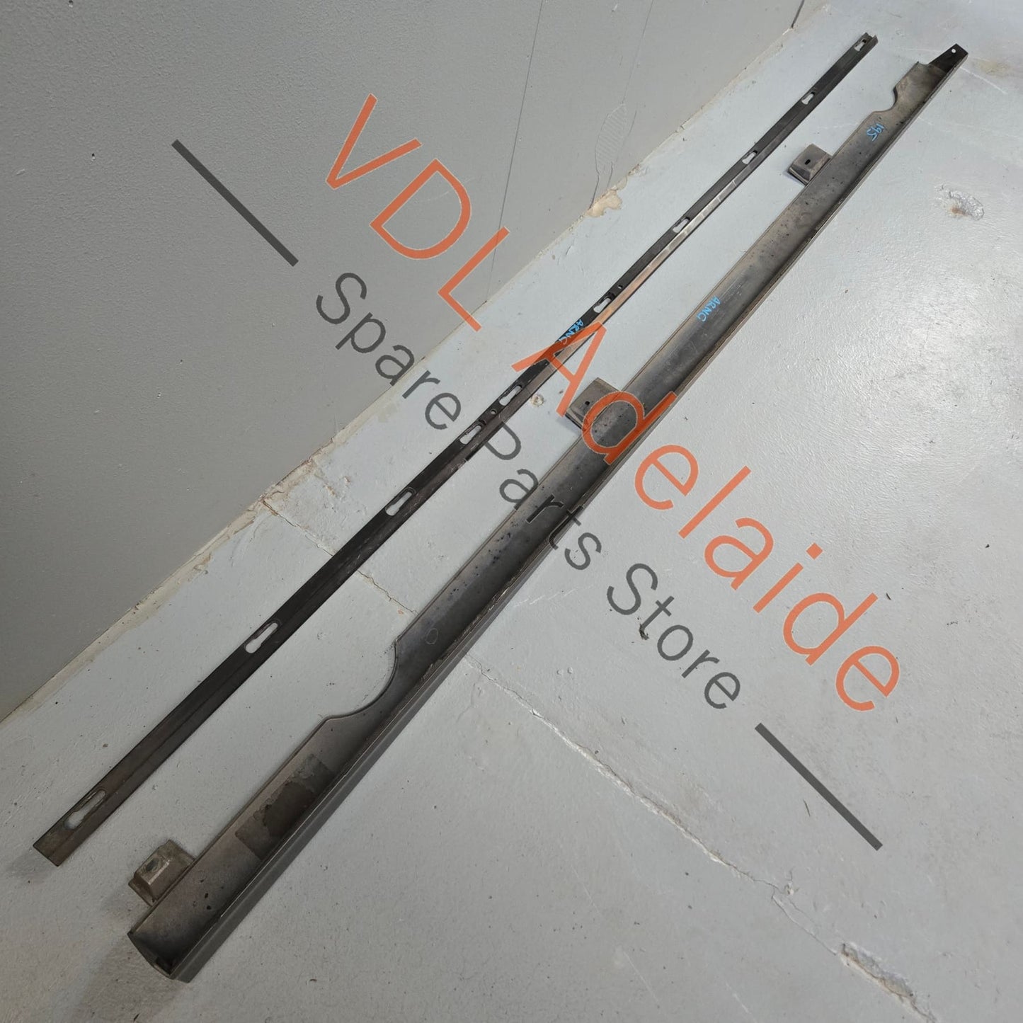 5G0853855 5G0853855GRU VW Golf R MK7 RHS Right Widened Sill Panel Sideskirt Rocker Panel Cover Trim Moulding 5G0853856
