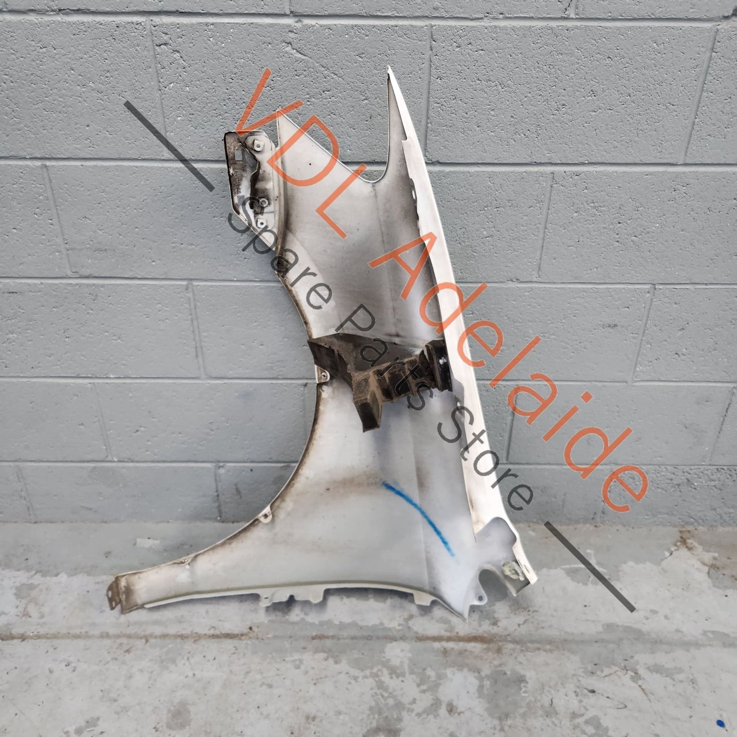 6R0821106H VW Polo 6R Front Right Fender Mudguard Wing Panel Candy White B4 / B9A