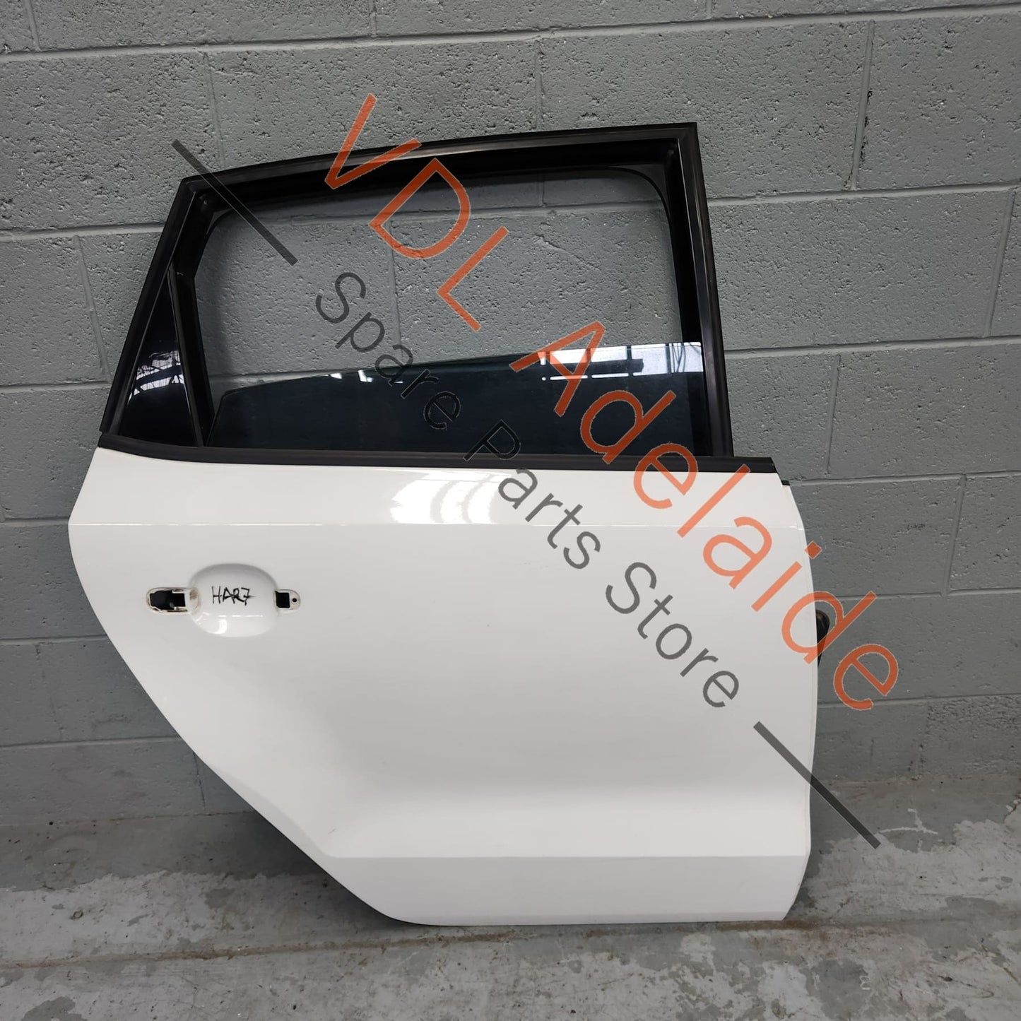 6R4833056J VW Polo 6R Rear Right Door Shell Panel Candy White B4 / B9A