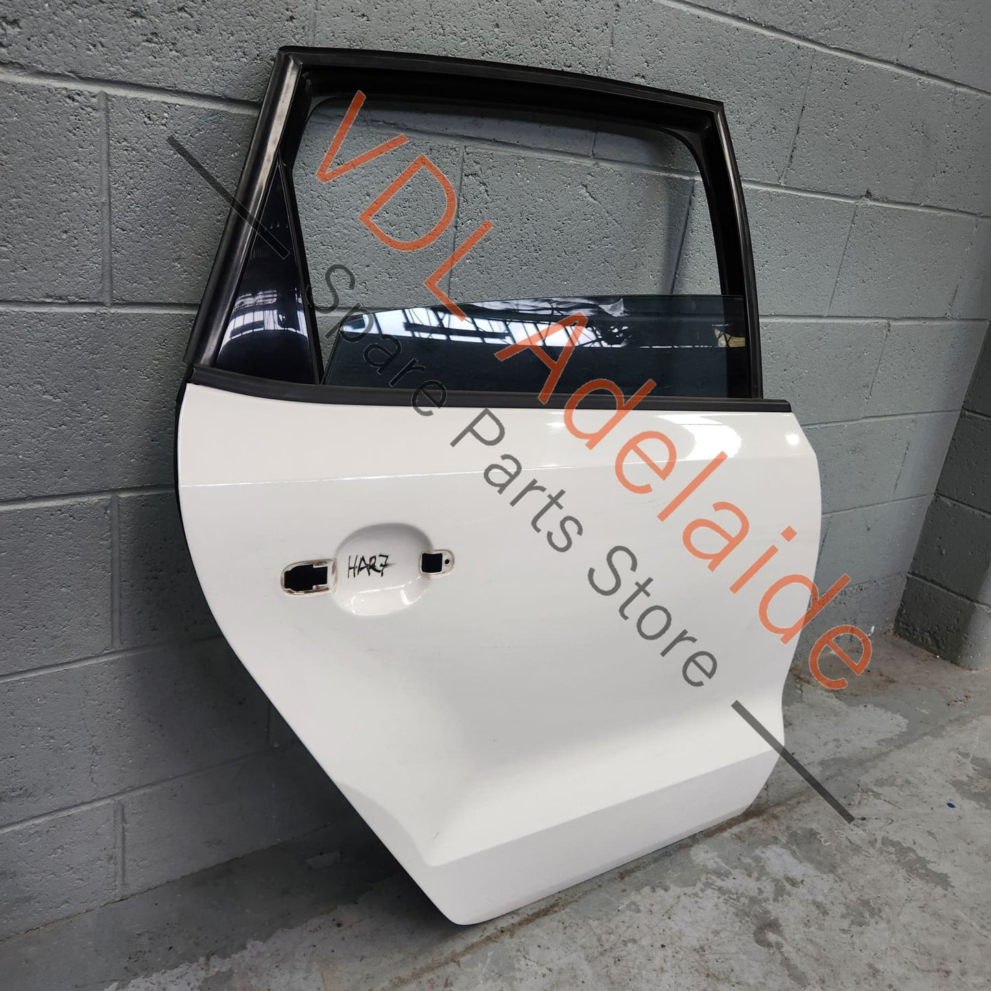 6R4833056J VW Polo 6R Rear Right Door Shell Panel Candy White B4 / B9A