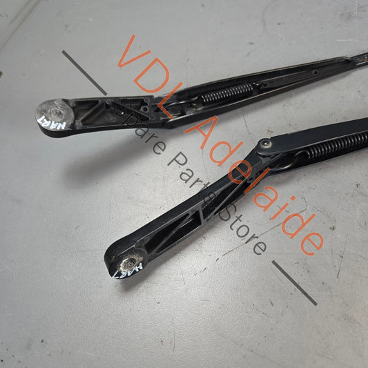 6R2955409A 6R2998002 6R2955410A VW Polo MK5 6R Pair of Windscreen Wiper Arms 6R2998002 6R2955410A 6R2955409A