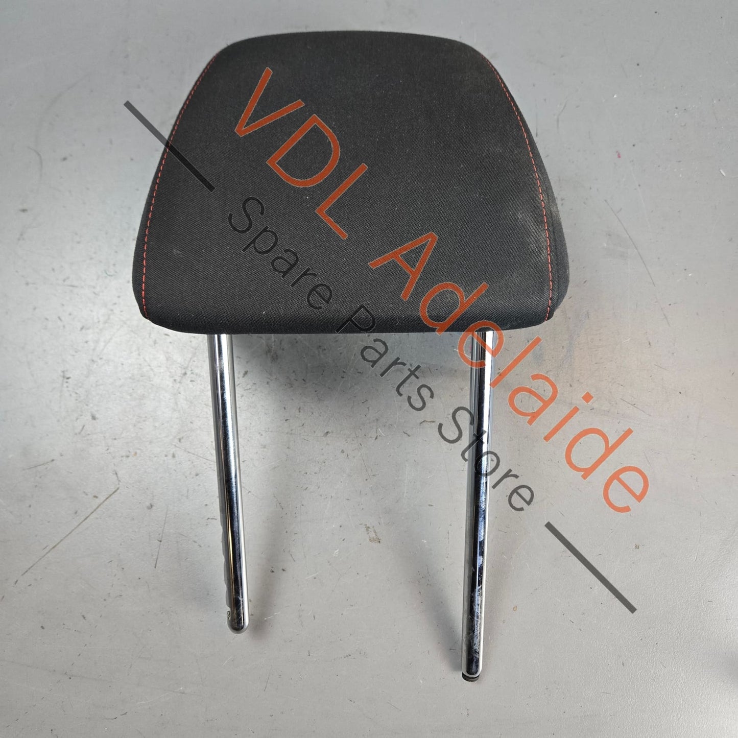 6R0881901MYCG 6R0881901M VW Polo Gti 6R Cloth Headrest for front Seat Red Stitch Titanium black/red 6R0881901M YCG