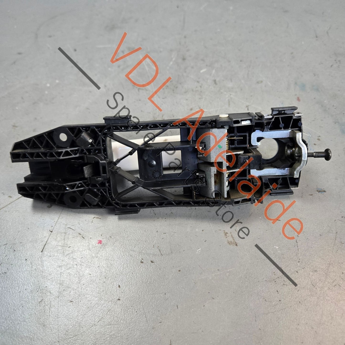 5N0837205M 5N0837885H VW Polo MK5 Front Right Door Handle with Mounting Bracket 5N0837885H 5N0837205M Candy White B4 / B9A