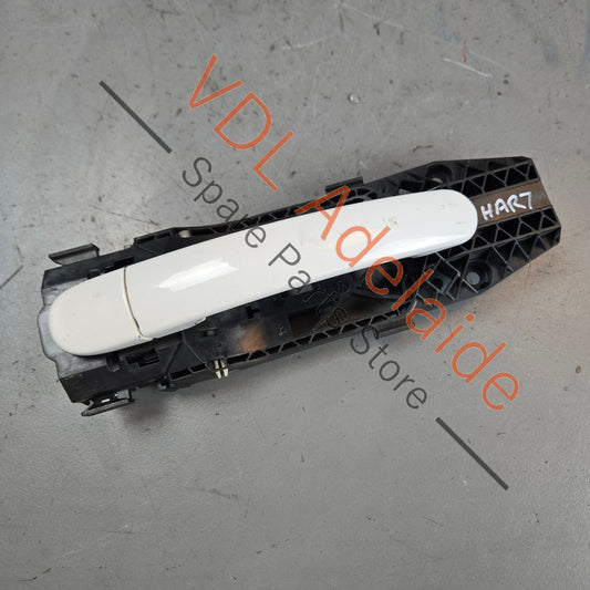 5N0839885H 5N0837885H   VW Polo MK5 Front or Rear Passenger Door Handle with Mounting Bracket 5N0839885H 5N0837205M Candy White B4 / B9A