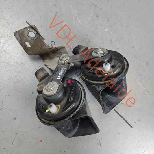 6R0951221A 6R0951223A   VW Polo 6R Horn Set 6R0951223A 6R0951221A