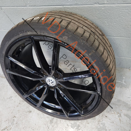 5G0601025AJAX1 5G0601025AJ   VW Golf 19in Pretoria style alloy wheel Straight & free of cracks 19x8.5 ET 45 #01