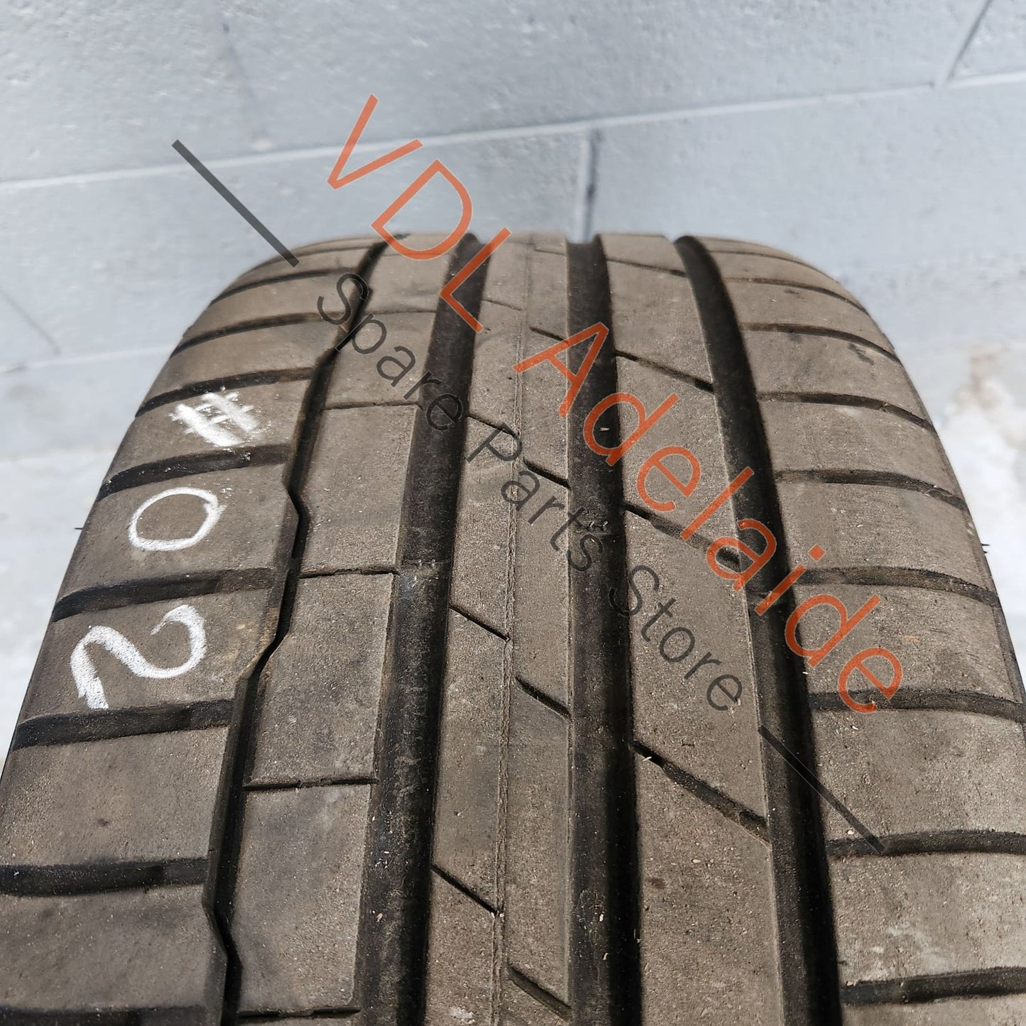 5G0601025AJAX1 5G0601025AJ VW Golf 19in Pretoria style alloy wheel Straight & free of cracks 19x8.5 ET 45 #02