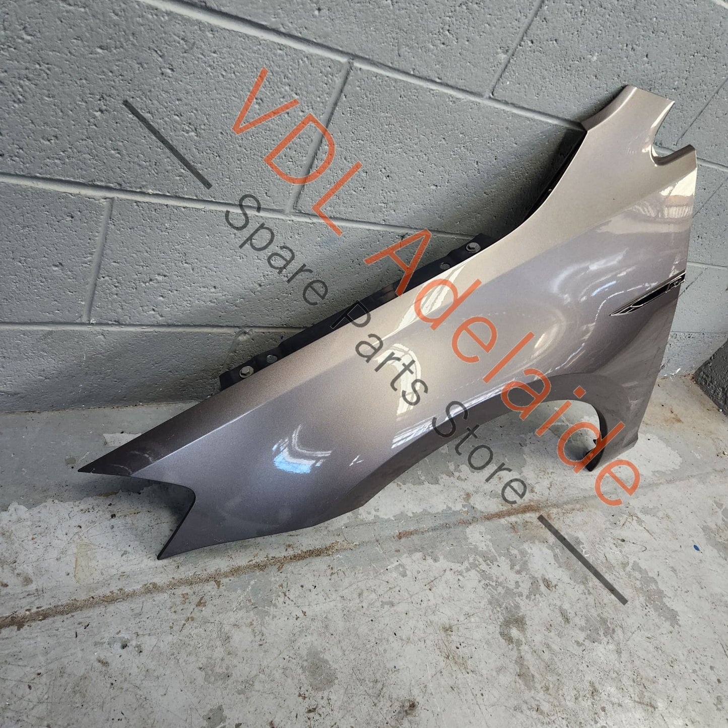 5G0821105A VW Golf MK7 Front Left Fender Wing Mudguard Panel Limestone Grey Z1 / A7N