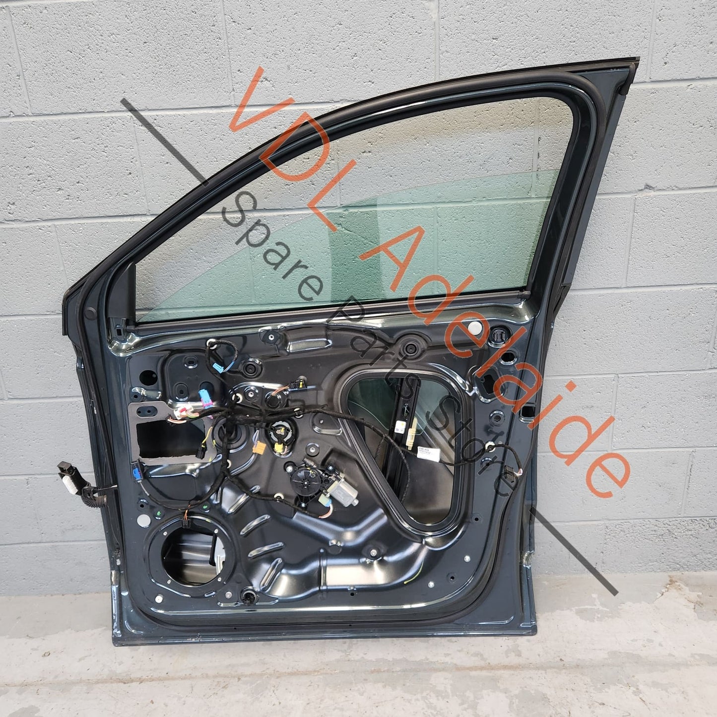 575831052E Cupra Ateca Front Right Door Shell w Glass 9S / X6T Camouflage Green Metallic 575831052E