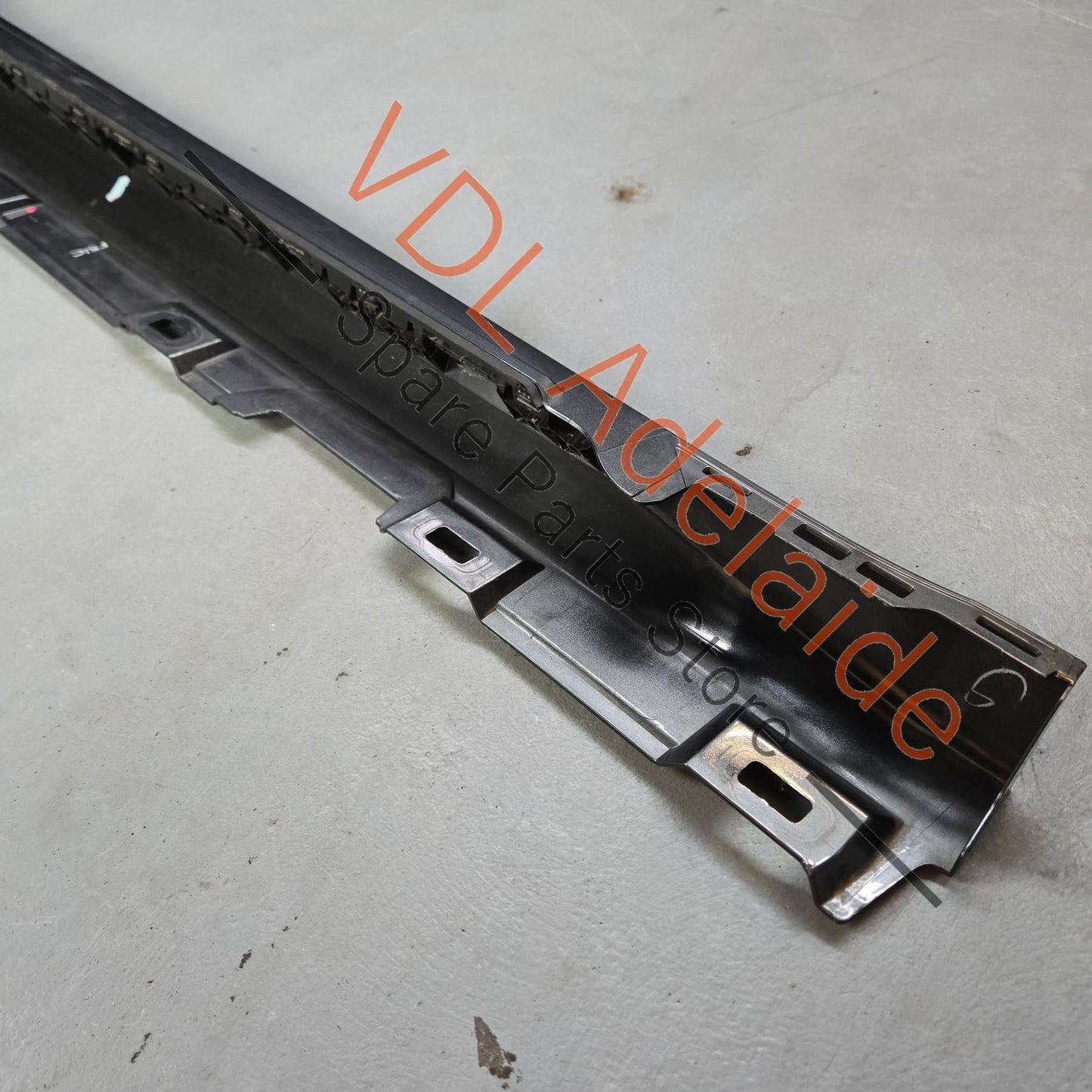 8W6853859E 8W6853855FGRU Audi S5 F5 B9 Left Side Sill Trim Sideskirt Skirt Rocker Moulding 8W6853855F GRU Daytona Grey Pearl LZ7S/6Y/Z7S