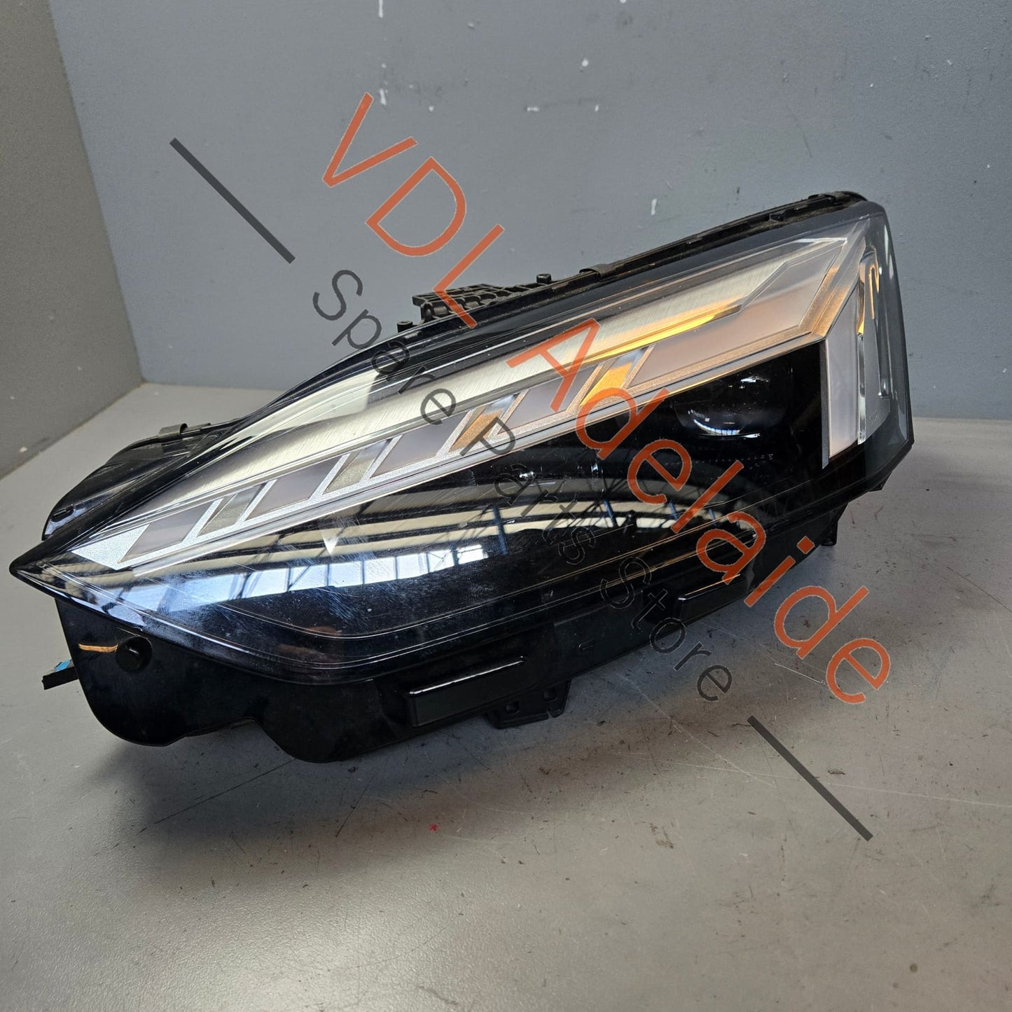 8W6941039A Audi A5 S5 2023 Left Matrix LED Headlight 8W6941039A