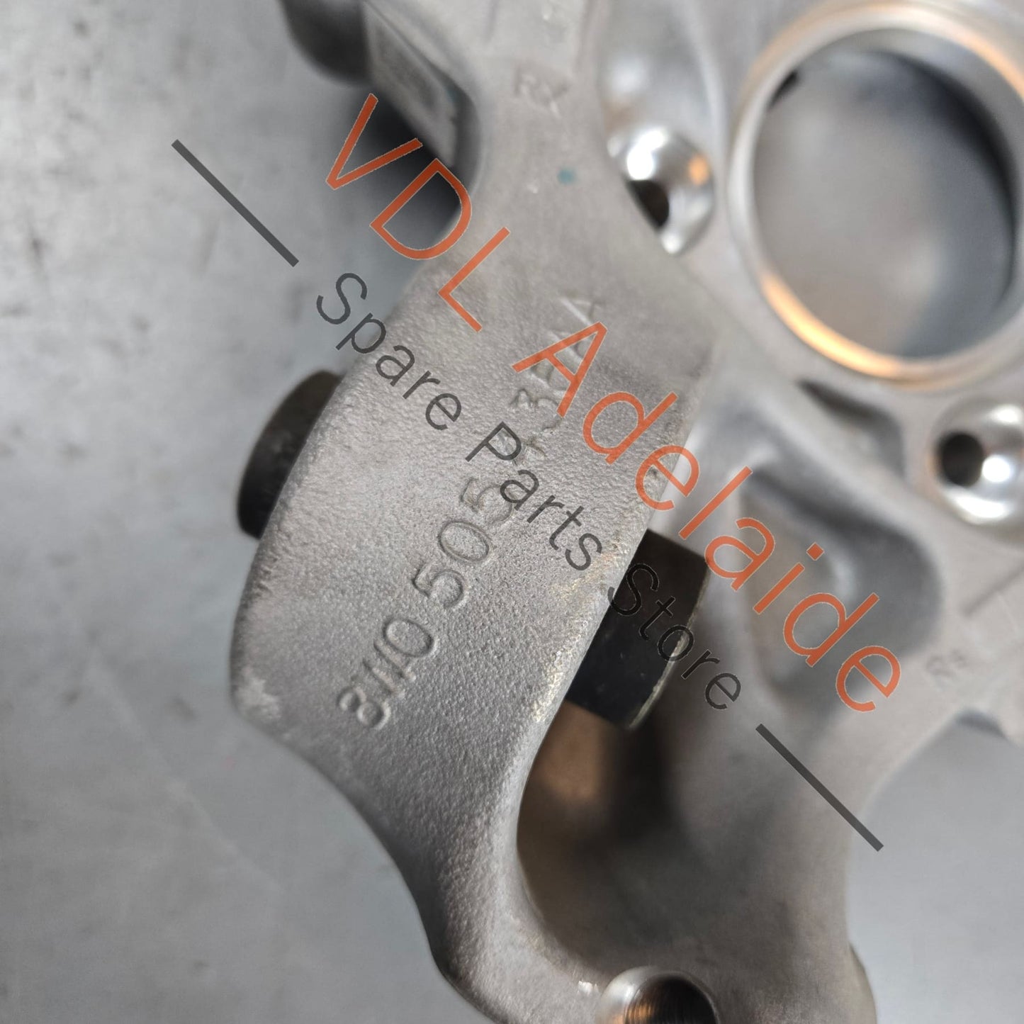 8W0505431Q 8W0505459D Audi A4 A5 RS5 RS4 Rear Left Wheel Hub Knuckle Bearing Housing 8W0505431Q 8W0505459D