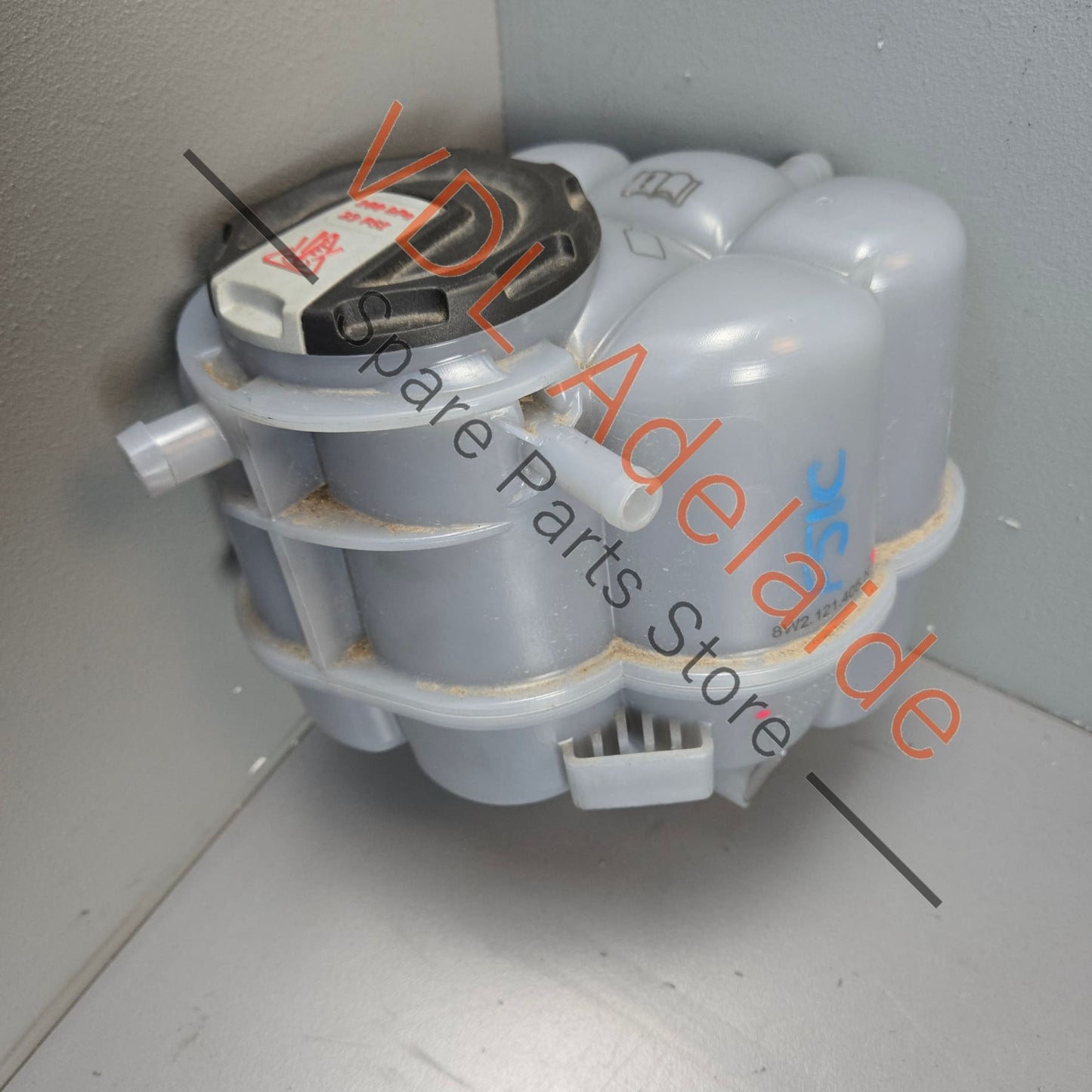 8W2121405N 4M0121321Q Audi A5 S5 RS5 Radiator Coolant Reservoir Tank w 1.6 BAR Cap 4M0121321Q 8W2121405N