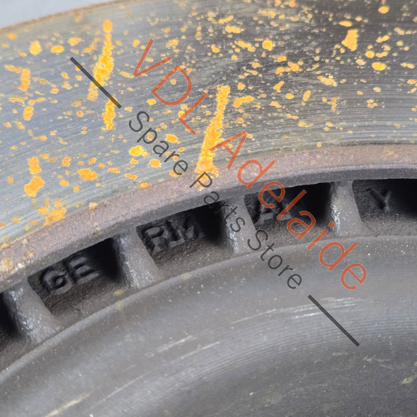 8W0615601K Audi S5 S4 B9 Rear Brake Disc Rotor Set 330x22mm 8W0615601K 80% remaining life