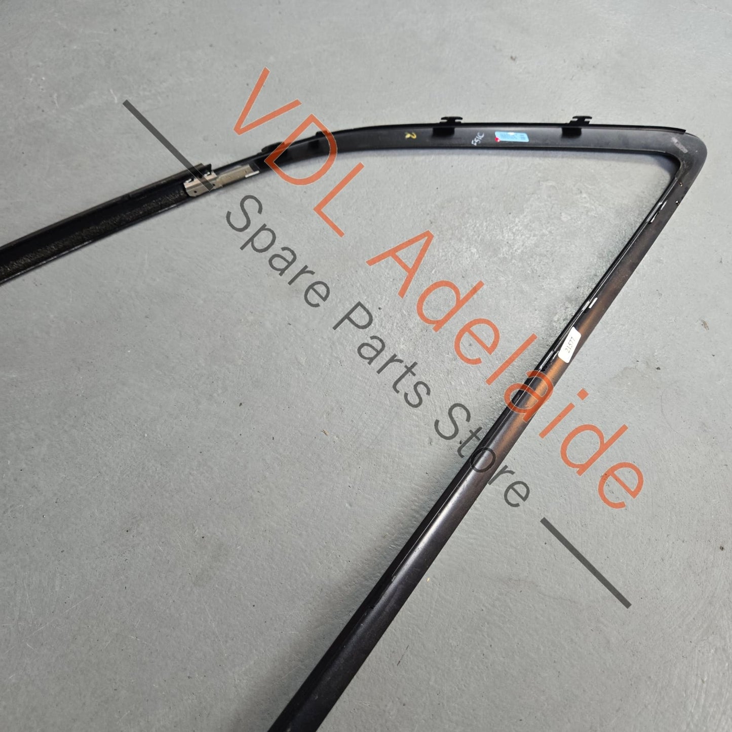 8W6853704ET94 8W6853703ET94 Genuine Audi A5 S5 RS5 B9 F5 Exterior Gloss Black Window Frame Trim Set Left & Right