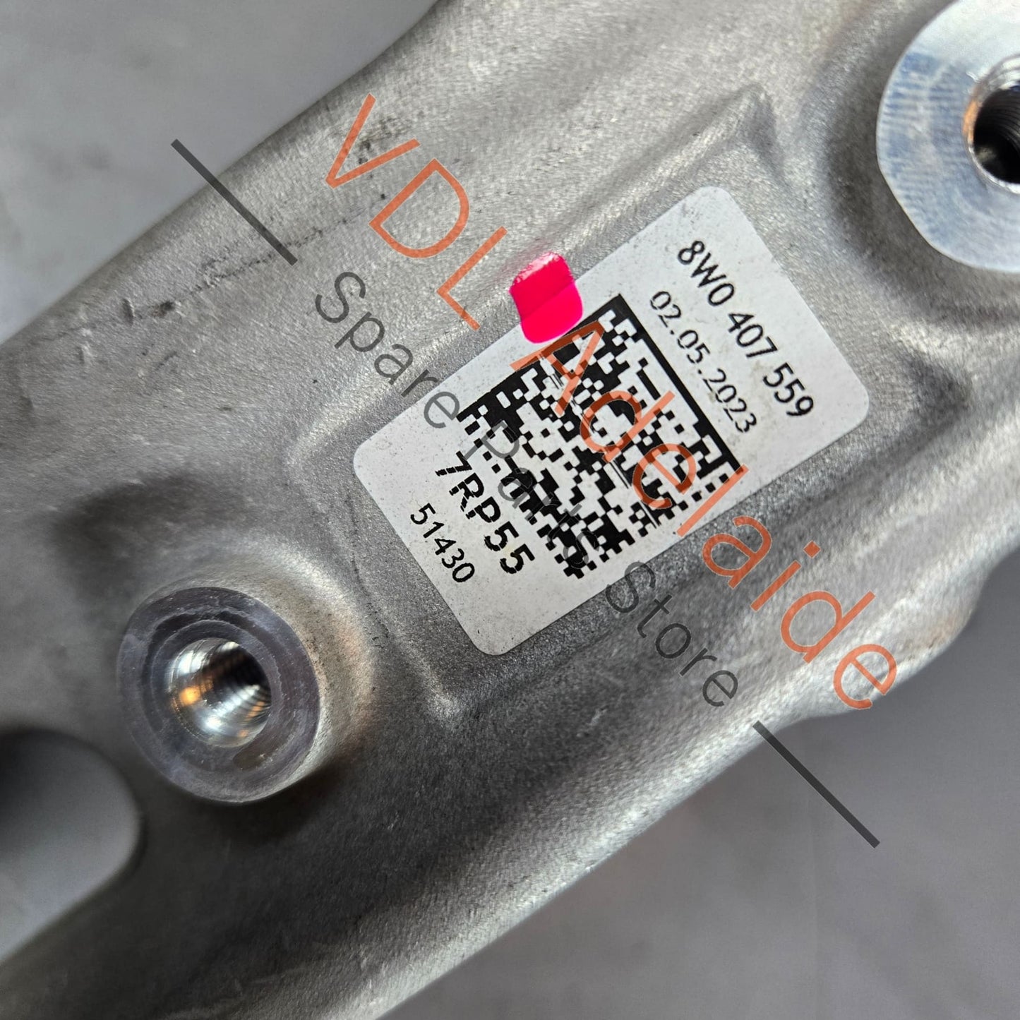 8W0407253F 8W0407599 8W0407241F Audi A4 A5 S4 S5 B9 F5 Front Left Suspension Wheel Bearing Housing Hub Knuckle 8W0407253F 8W0407559