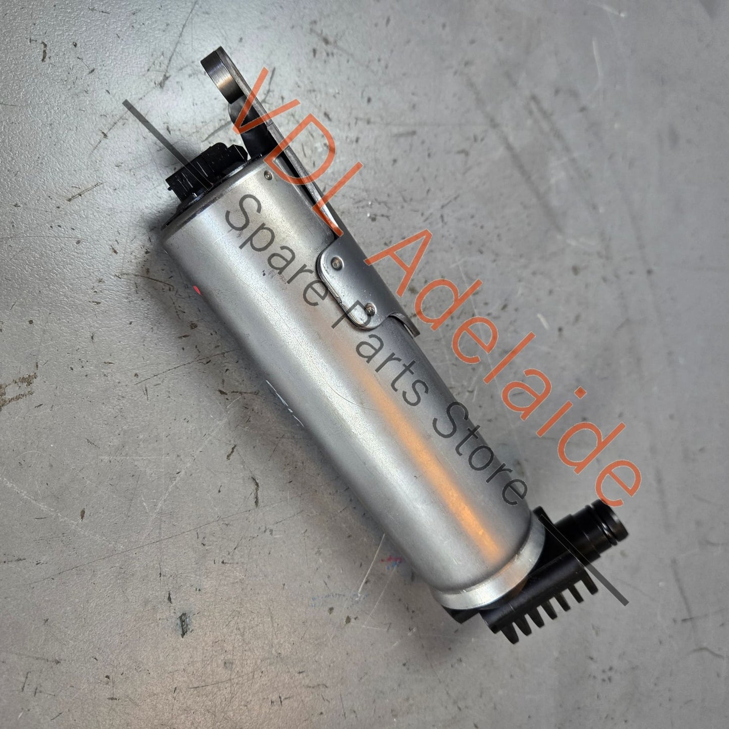 0BL325585A 501327294 Audi A4 B9 Hydraulic Pulse Memory for OD5 Gearbox 0BL325585A Genuine OEM under 5,000kms