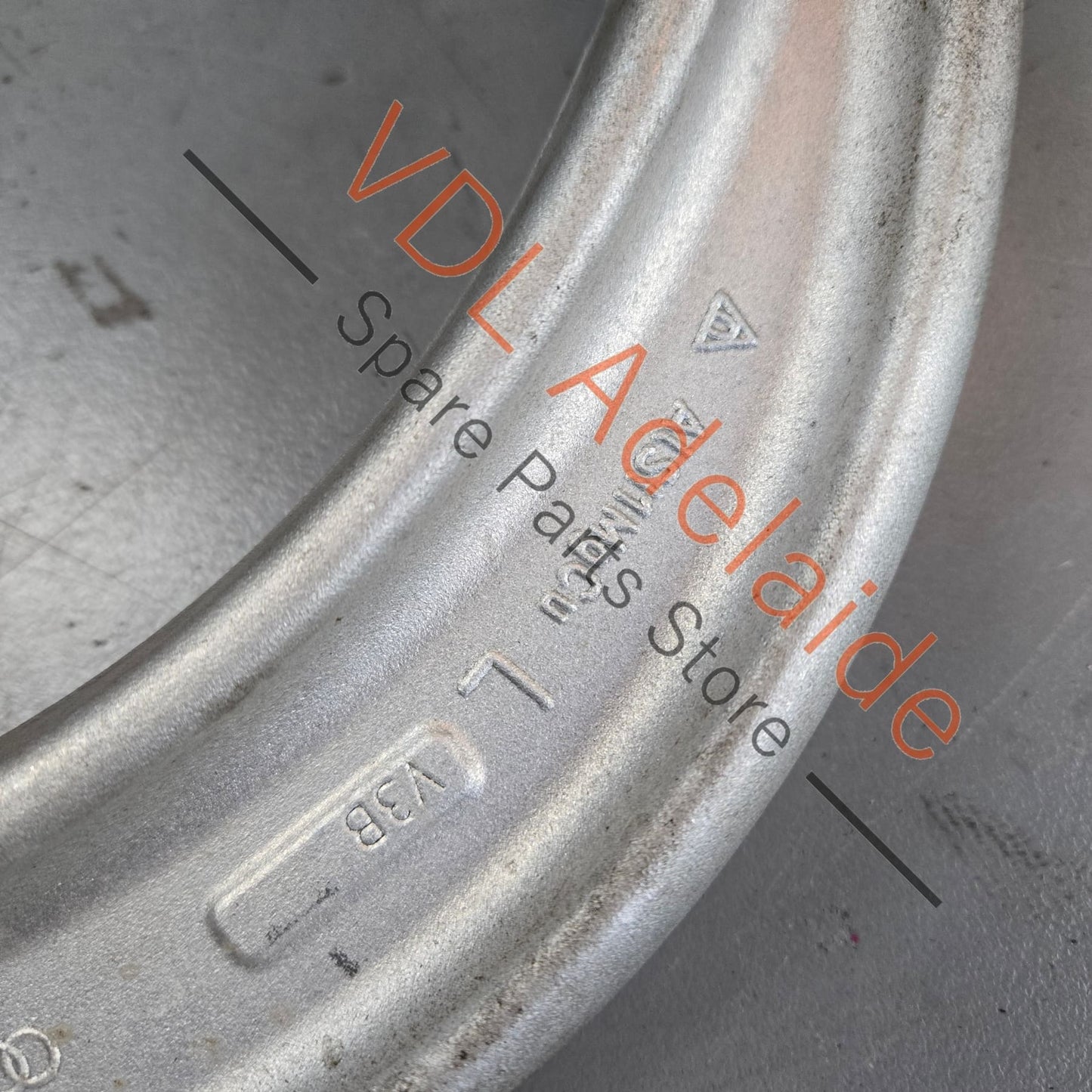 8W0407693A 8W0407695B 8W0407693B Audi A4 S4 A5 S5 B9 Front Left Suspension Lower Control Arm 8W0407693B 8W0407695B 8W0407693A